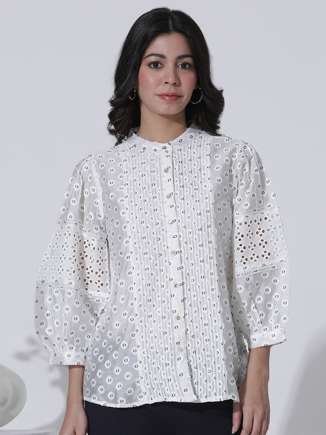 

W Geometric Print Mandarin Collar Puff Sleeve Shirt Style Top, White