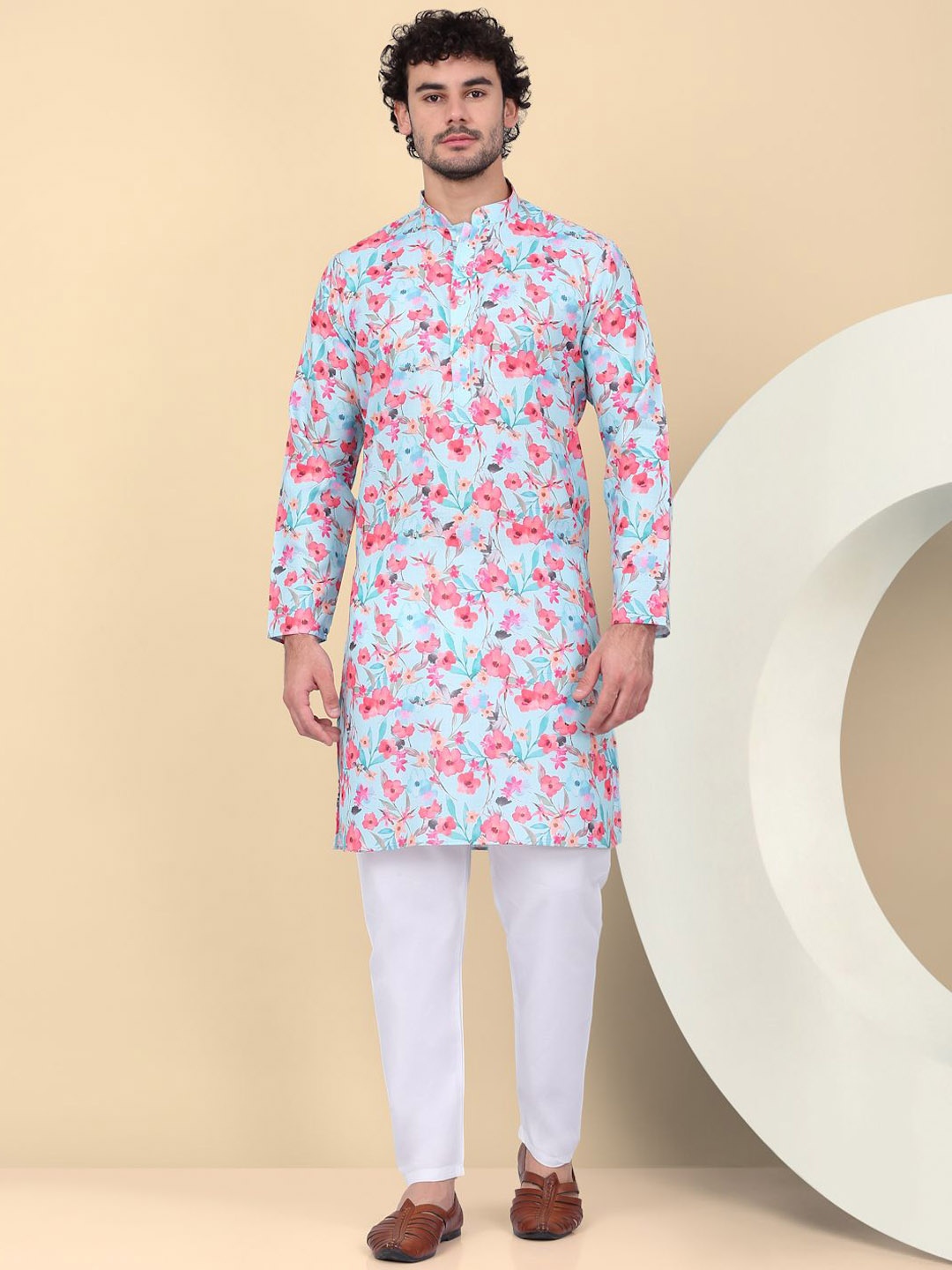 

KRAFT INDIA Floral Printed Linen Kurta with Pyjamas, Blue