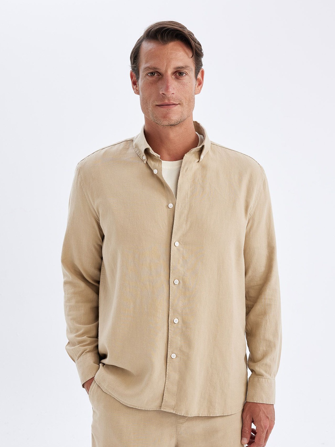 

DeFacto Men Opaque Casual Shirt, Na