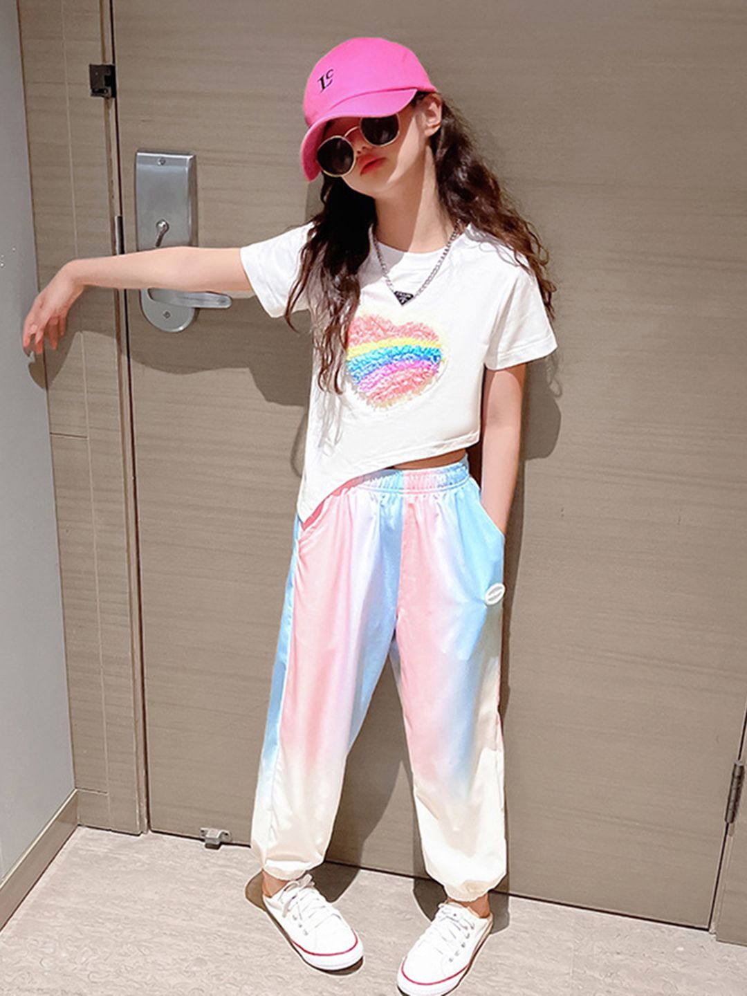 

INCLUD Girls Printed T-shirt with Trousers, White