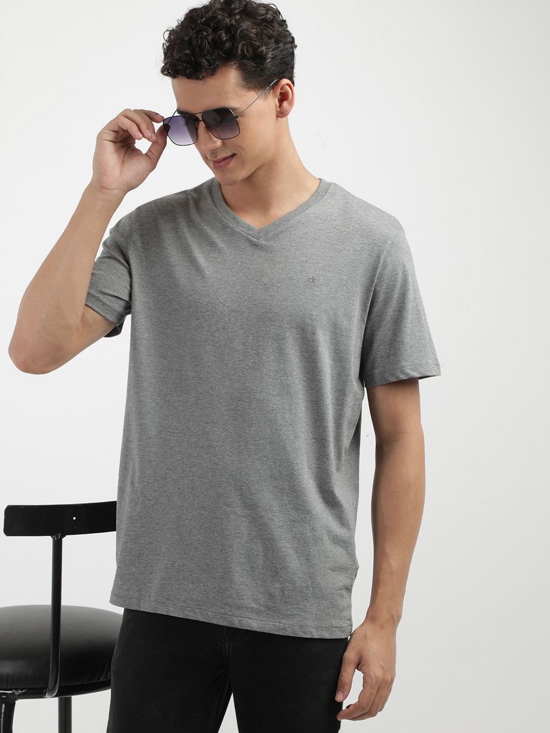 

Calvin Klein Jeans Men Solid Round Neck Cotton T-shirt, Grey