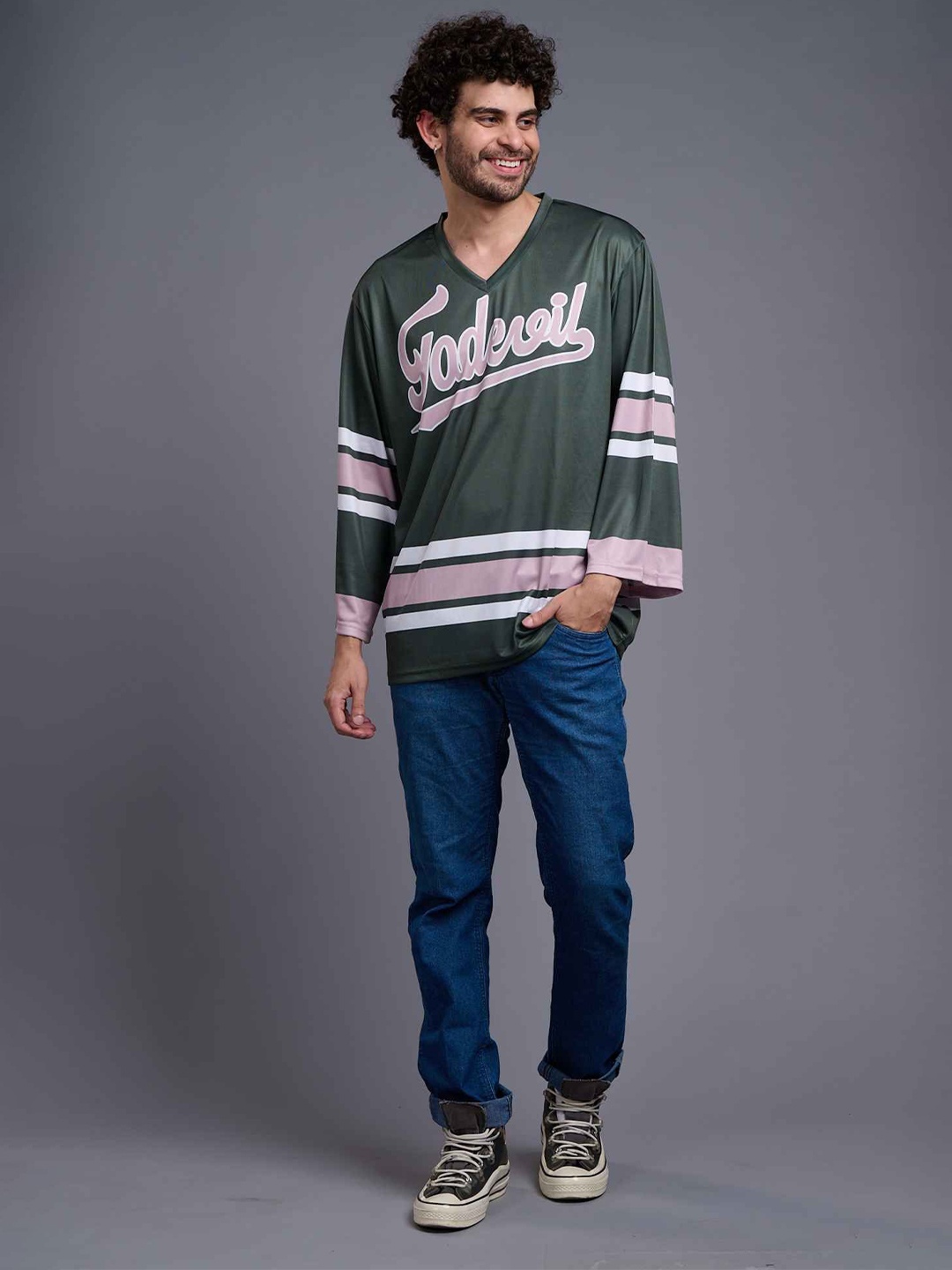 

GO DEVIL Men V-Neck Typography Printed T-shirt, Green