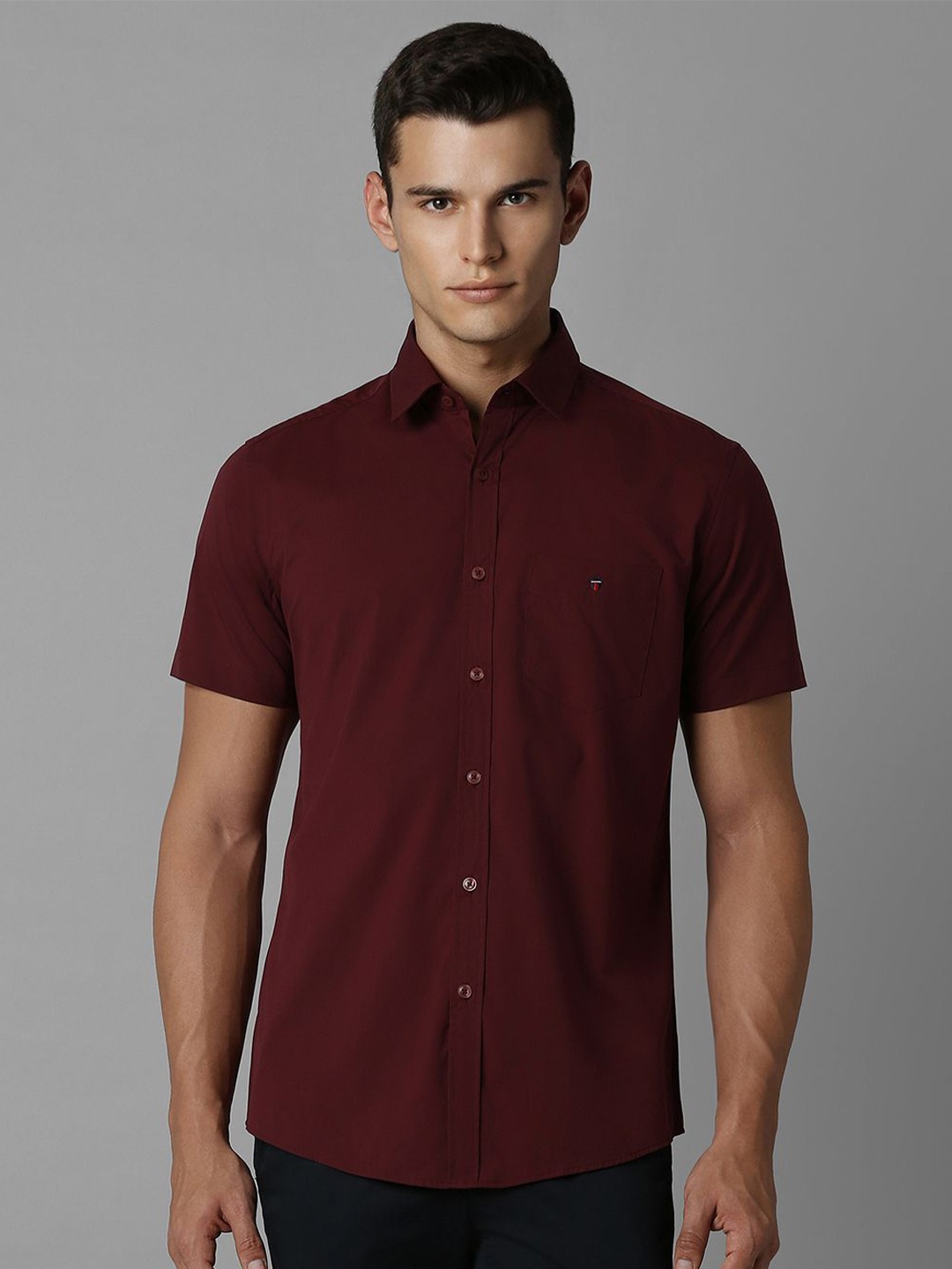 

Louis Philippe Sport Men Slim Fit Opaque Casual Shirt, Maroon