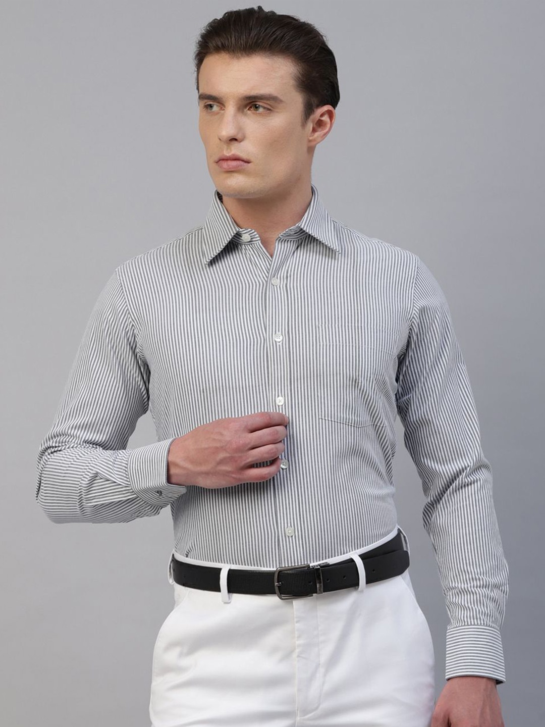 

Givo Men Opaque Striped Formal Shirt, Grey