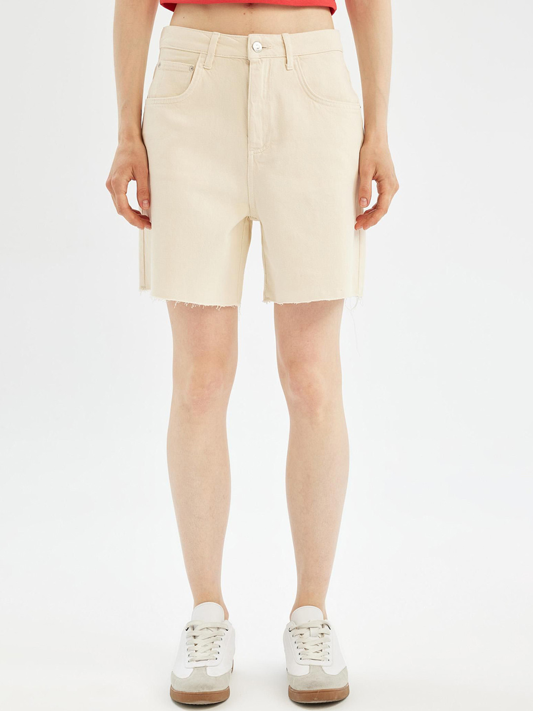 

DeFacto Women Cotton Mid-Rise Shorts, Beige
