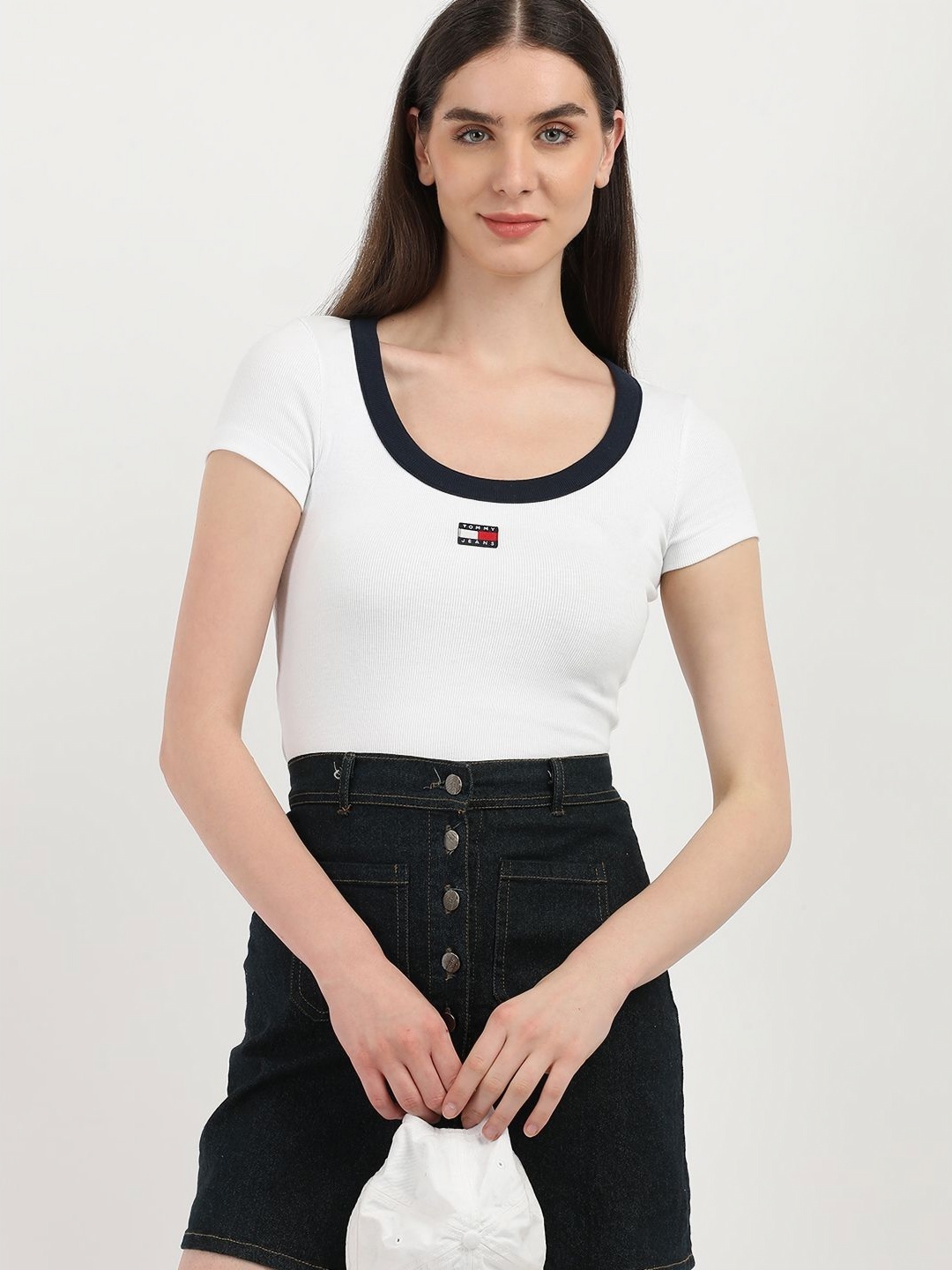 

Tommy Hilfiger Women Solid Round Neck Cotton Slim Fit T-shirt, White