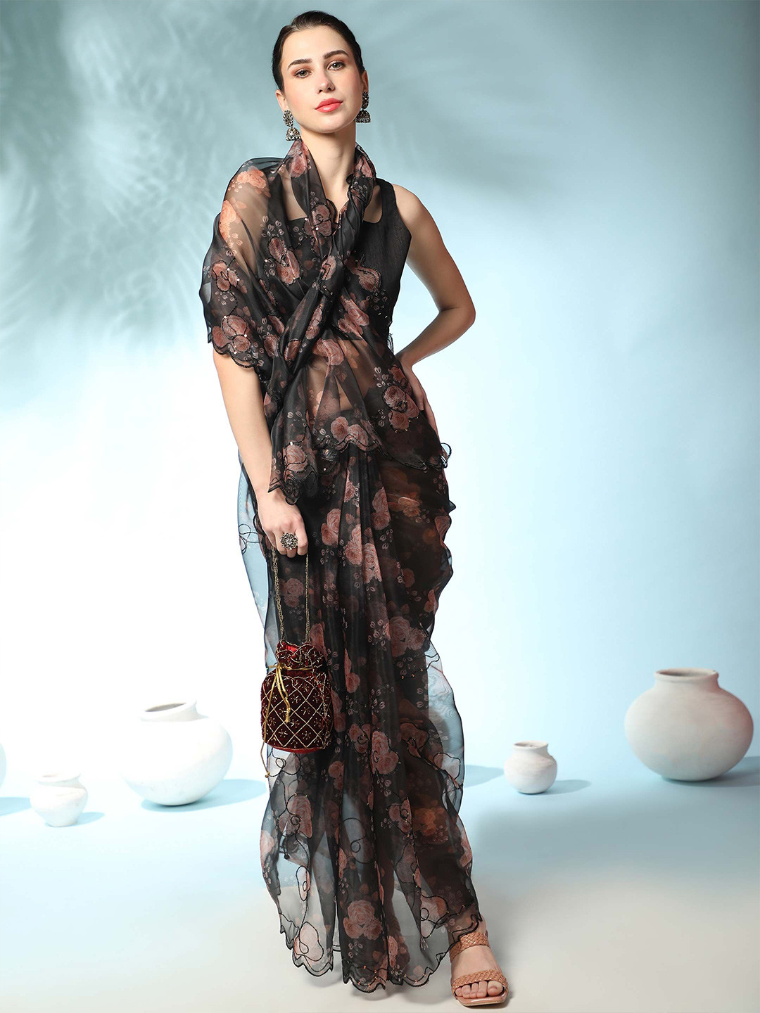 

Vastrasky Global Floral Sequinned Organza Saree, Black