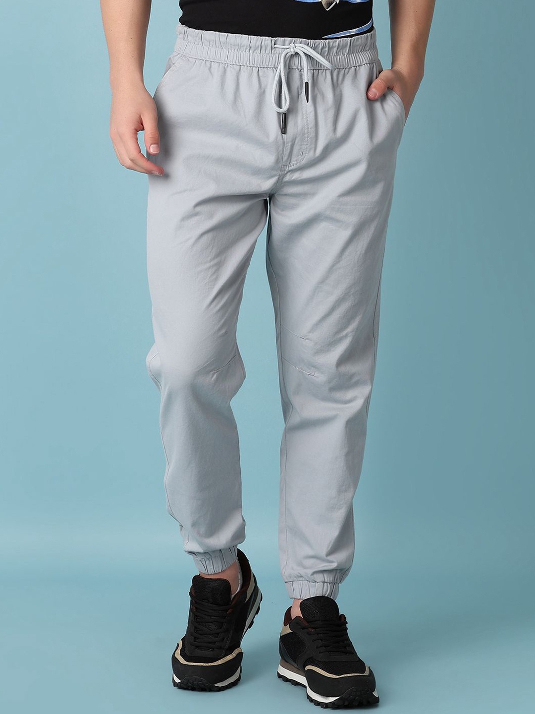 

V-Mart Men Solid Easy Wash Cargo Joggers, Grey