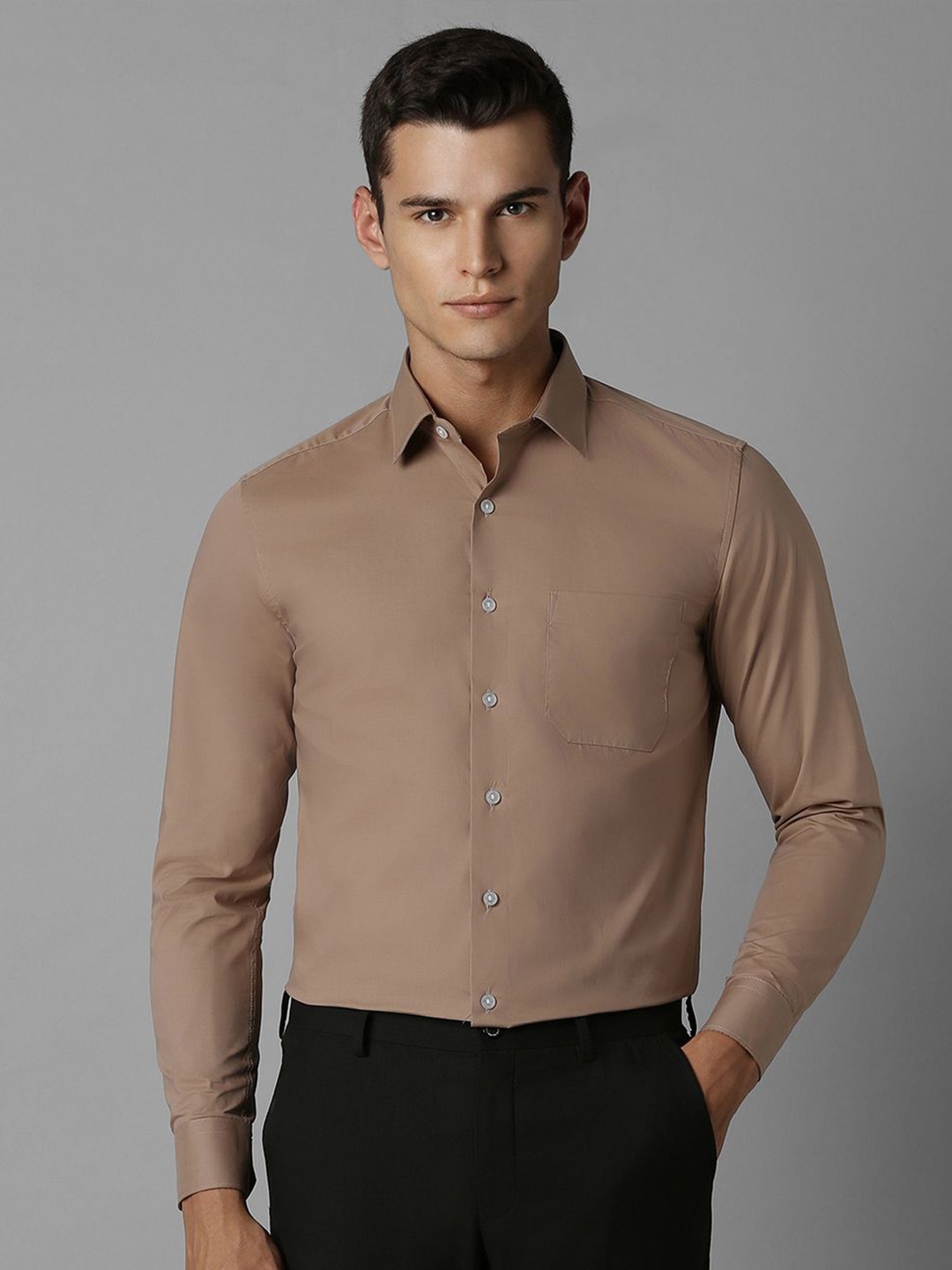 

Louis Philippe Men Slim Fit Opaque Formal Shirt, Brown