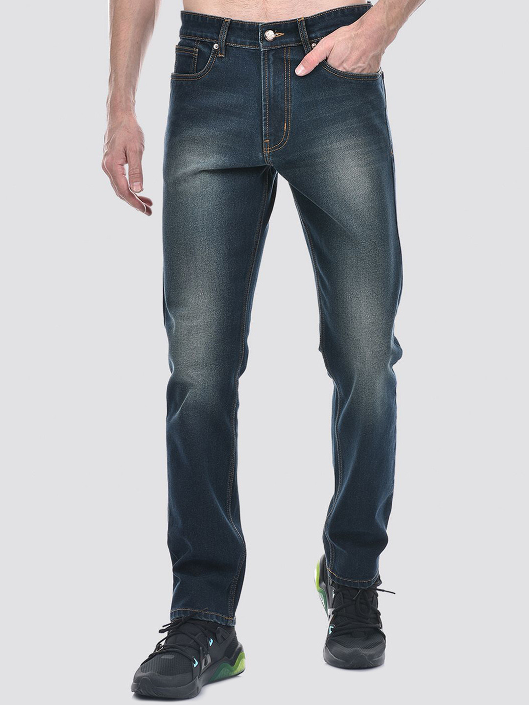 

Numero Uno Men Mid-Rise Tapered Fit Mildly Distressed Light Fade Stretchable Jeans, Blue