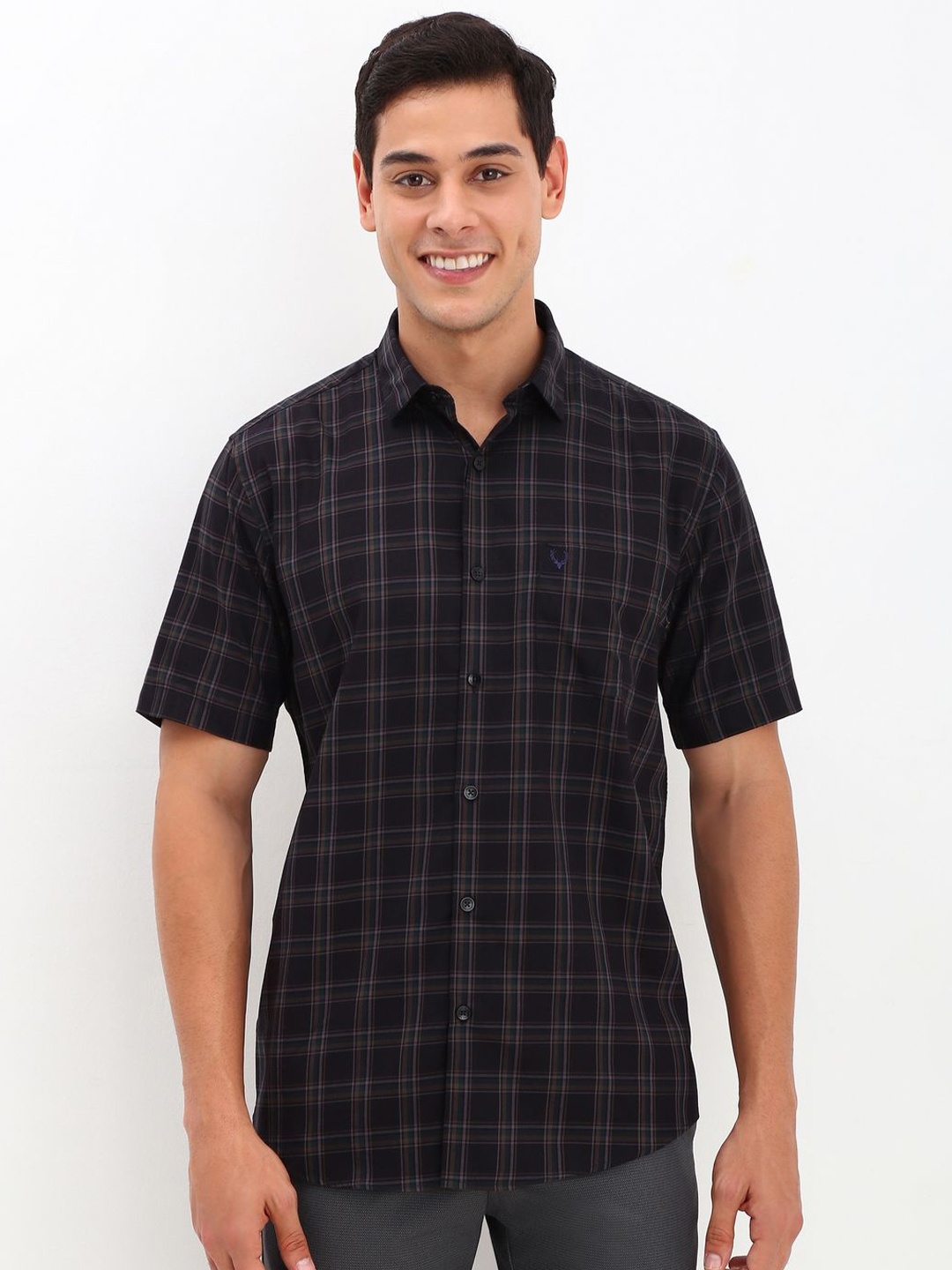 

Allen Solly Men Slim Fit Opaque Checked Casual Shirt, Brown