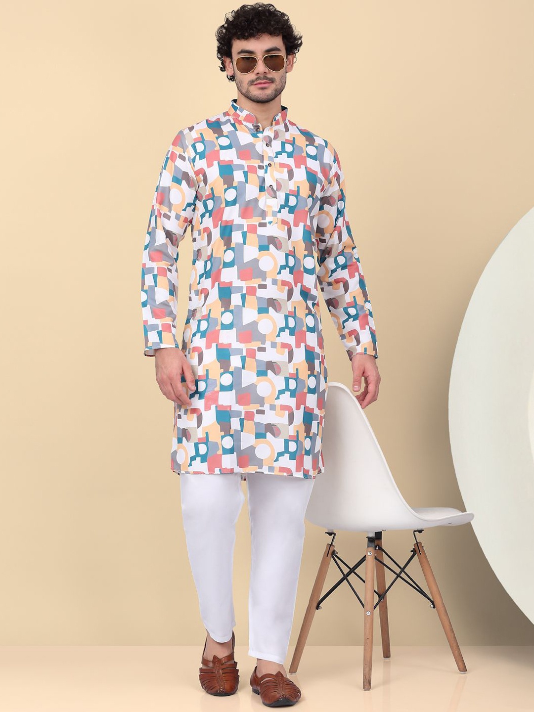 

KRAFT INDIA Geometric Printed Regular Kurta with Pyjamas, Peach