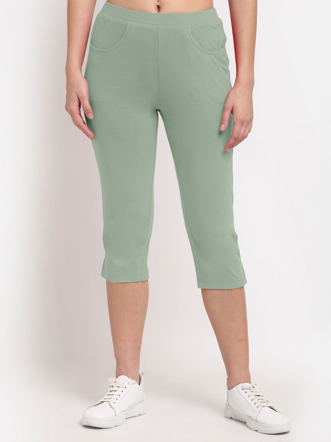 

BRINNS Women Pure Cotton Capris, Green
