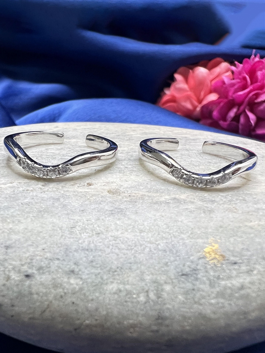 

Arte Jewels Silver-Plated CZ-Stone-Studded Toe Rings
