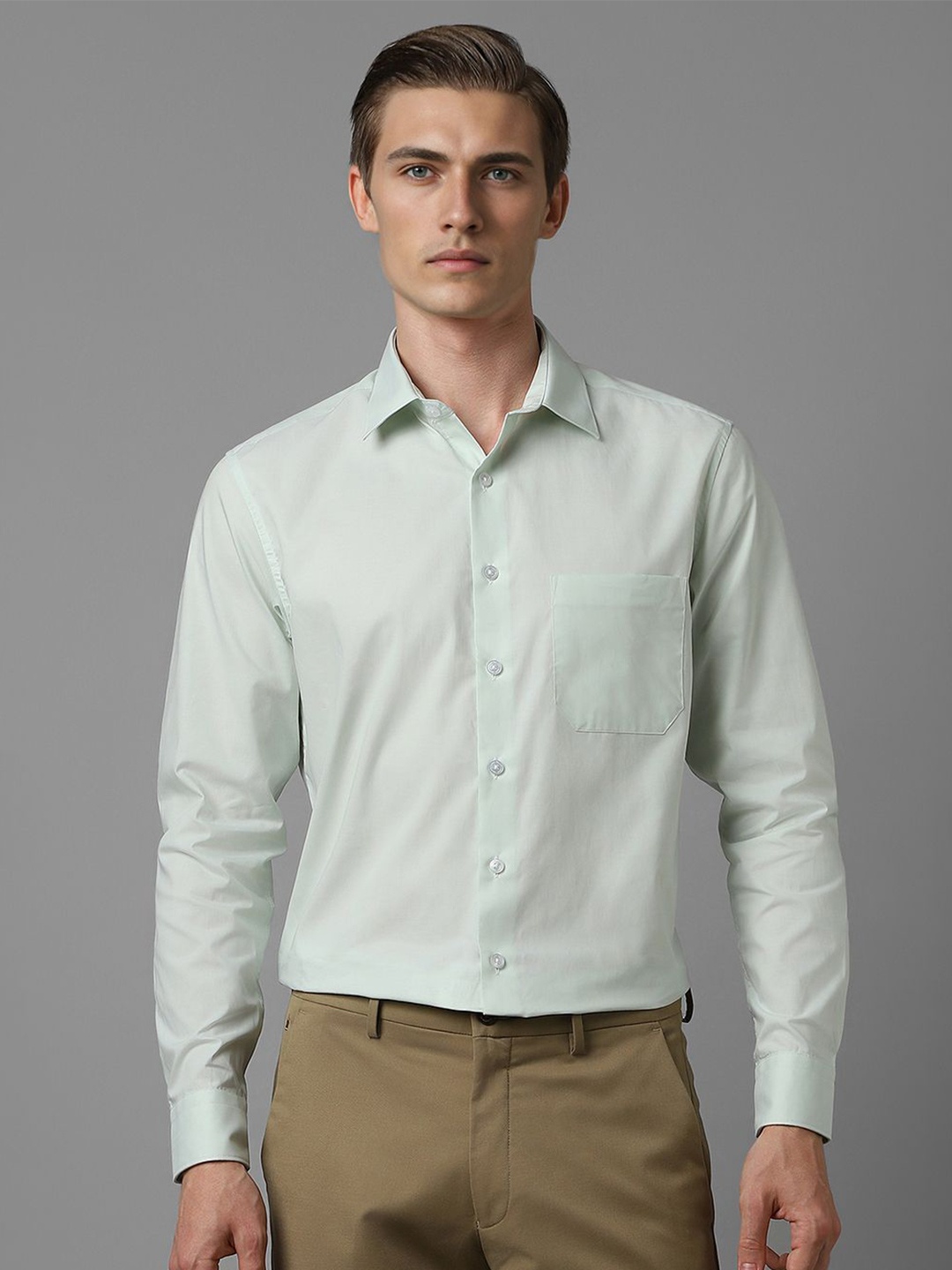 

Louis Philippe Men Slim Fit Opaque Striped Formal Shirt, Green
