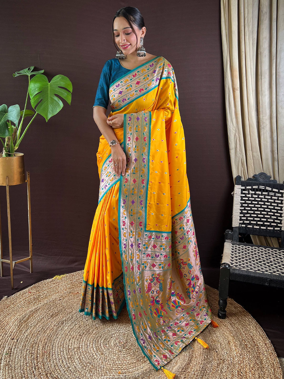 

HEER FASHION Woven Design Zari Paithani Saree, Yellow
