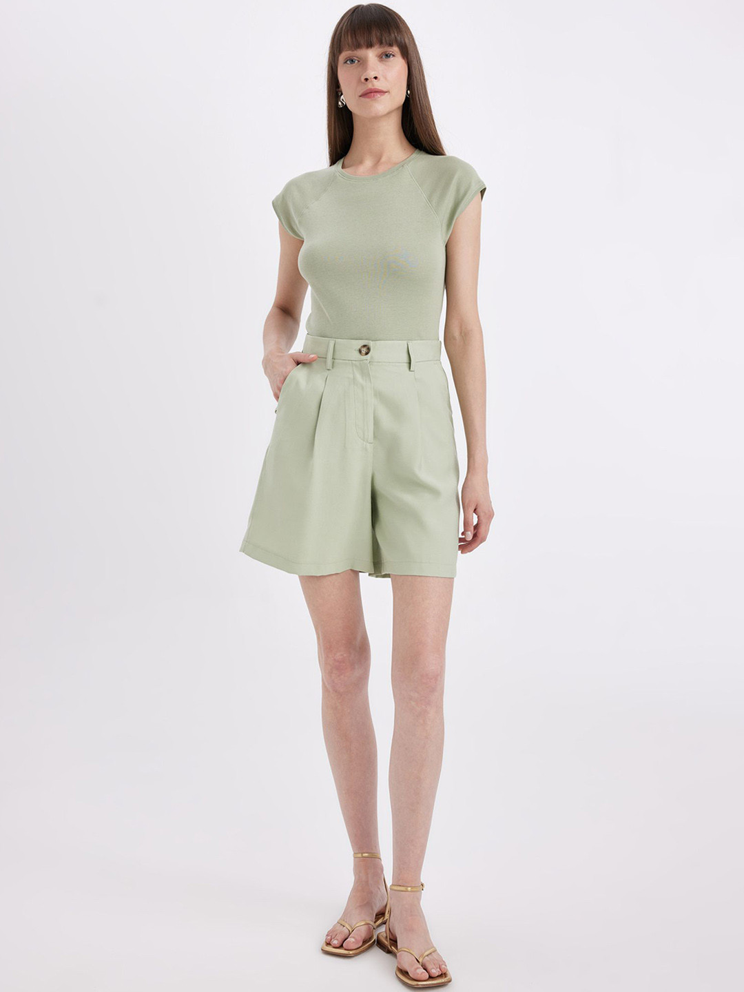 

DeFacto Women Regular Fit High-Rise Shorts, Green