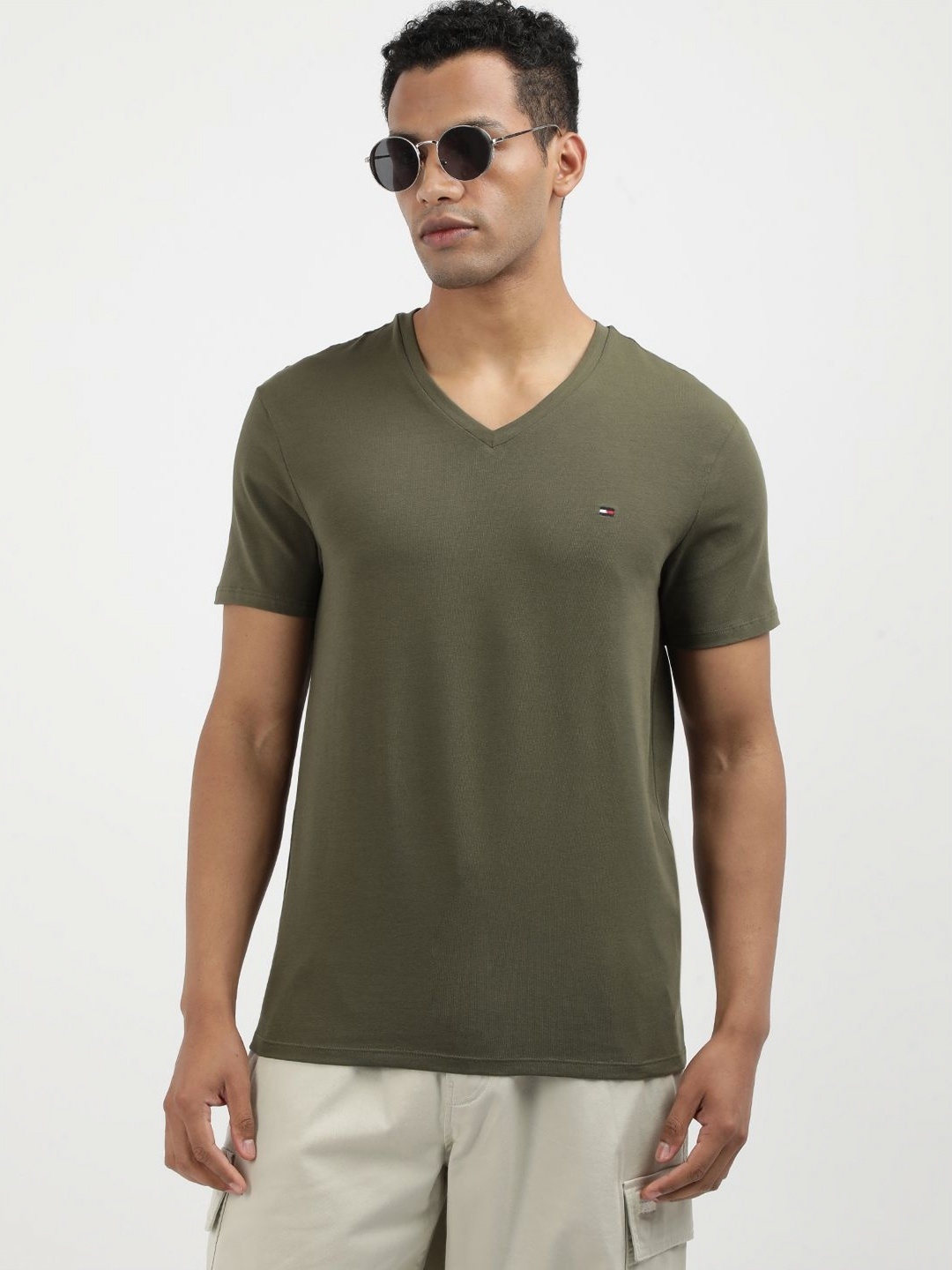 

Tommy Hilfiger Men Solid V-Neck Cotton Slim Fit T-shirt, Green