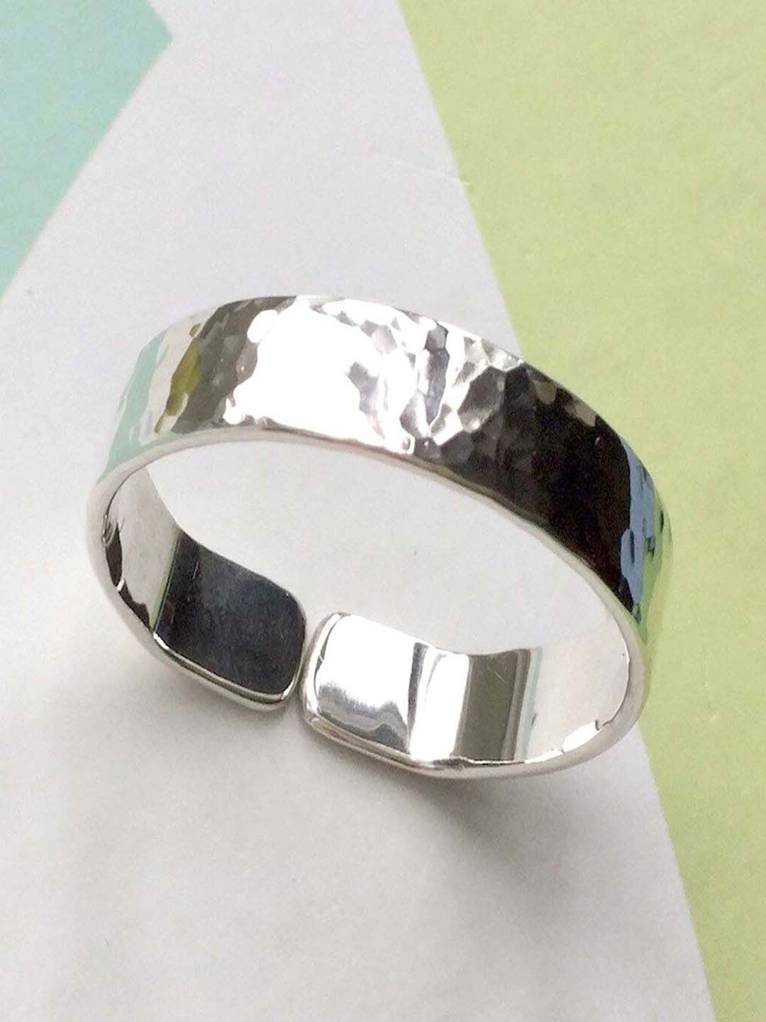 

Goldnera 925 Sterling Silver Textured Band Toe Rings