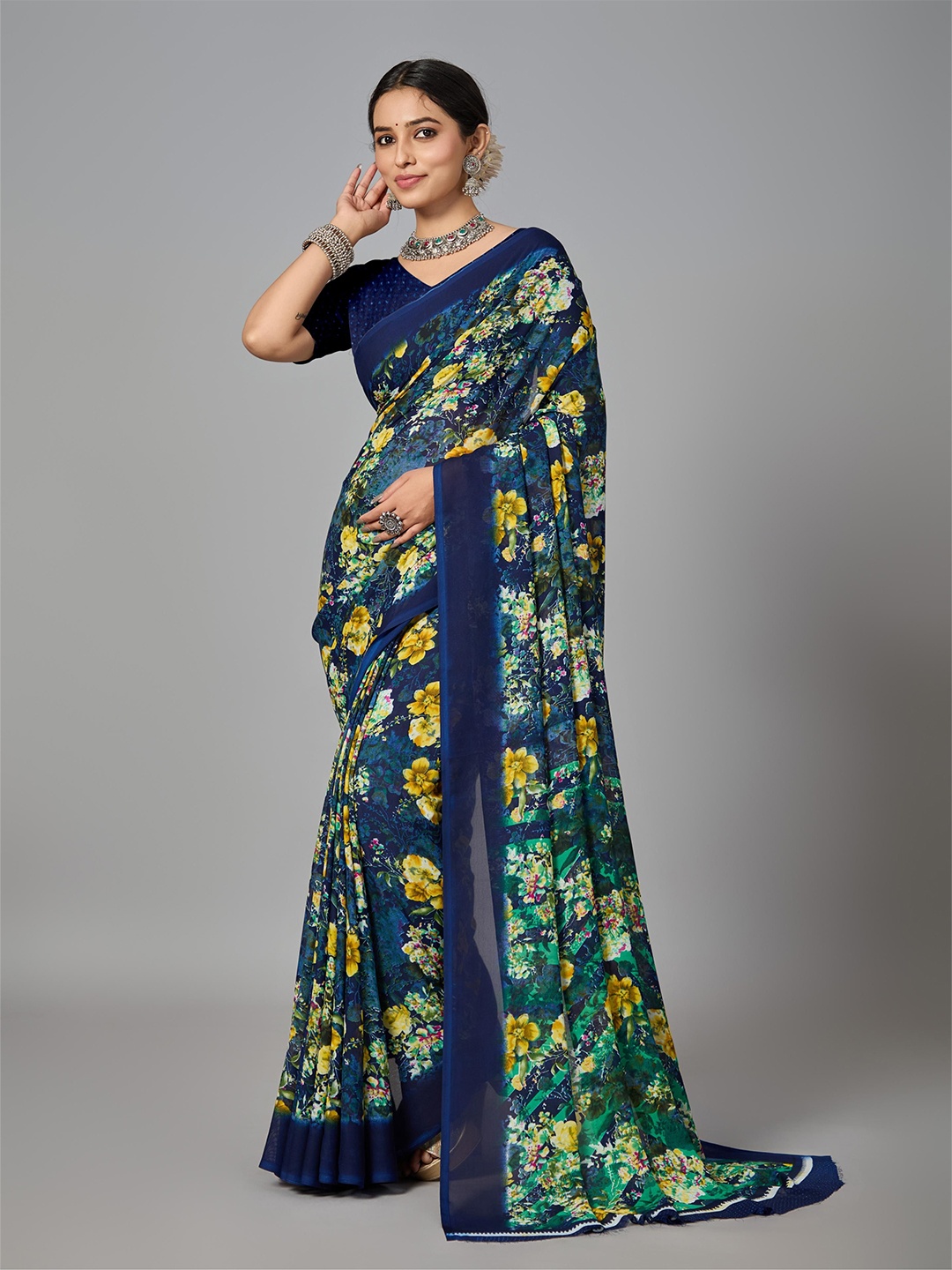 

VIRICA Women Floral Printed Saree With Blouse Piece, Navy blue