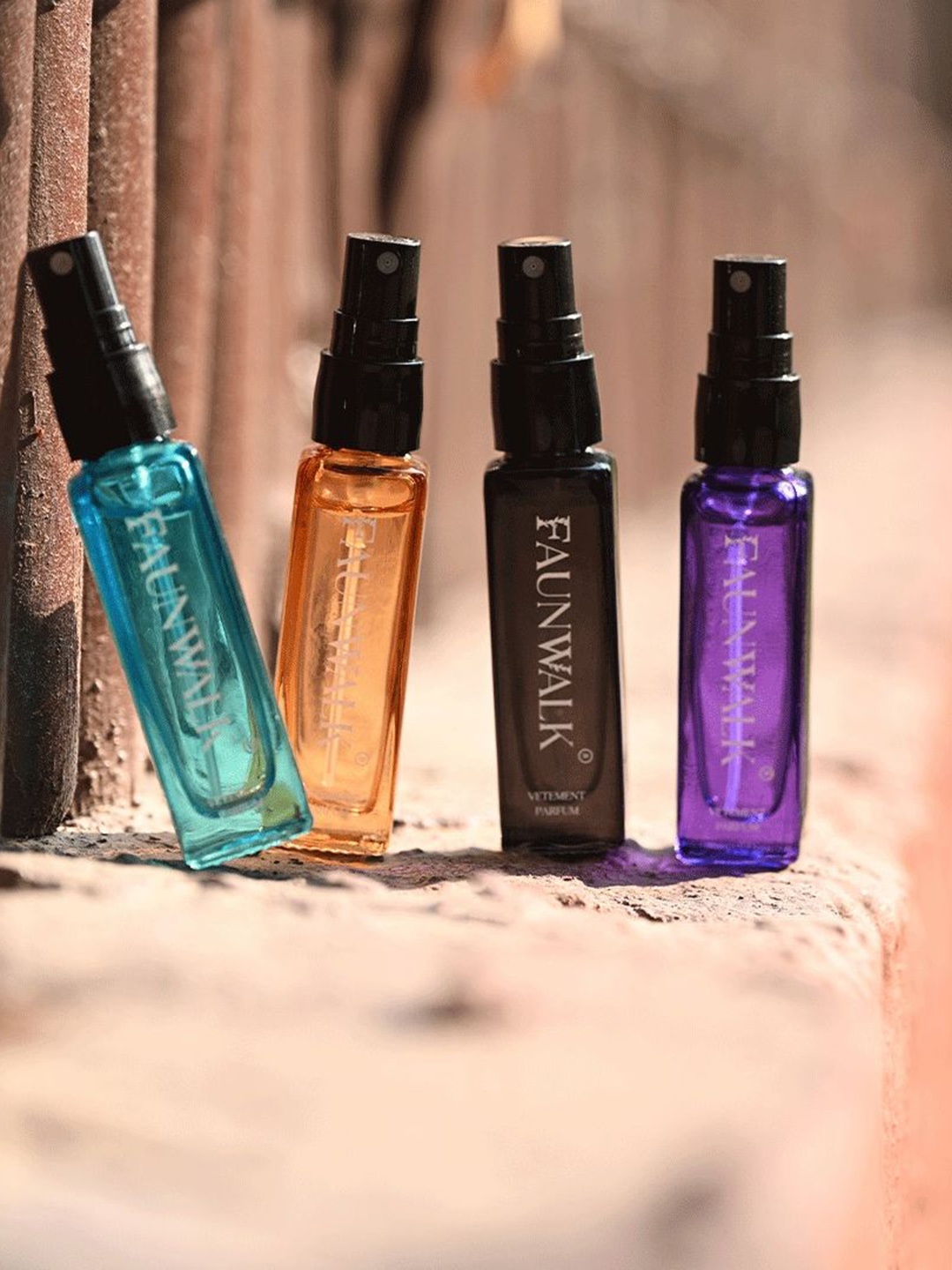 

FAUN WALK Calabrian Blue Long Lasting Pocket Perfume 20ml, Black