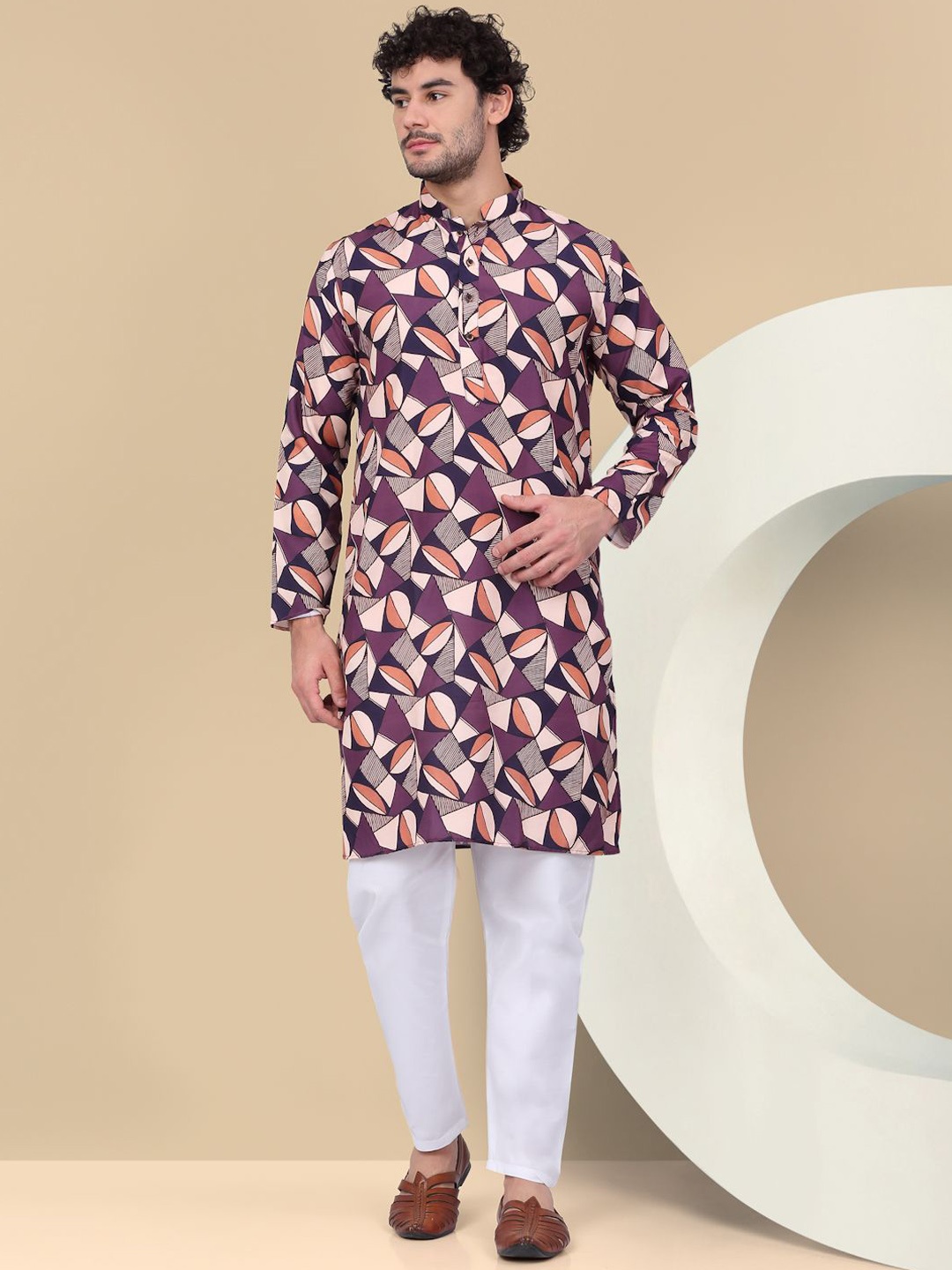 

KRAFT INDIA Floral Printed Mandarin Collar Kurta With Trousers, Purple