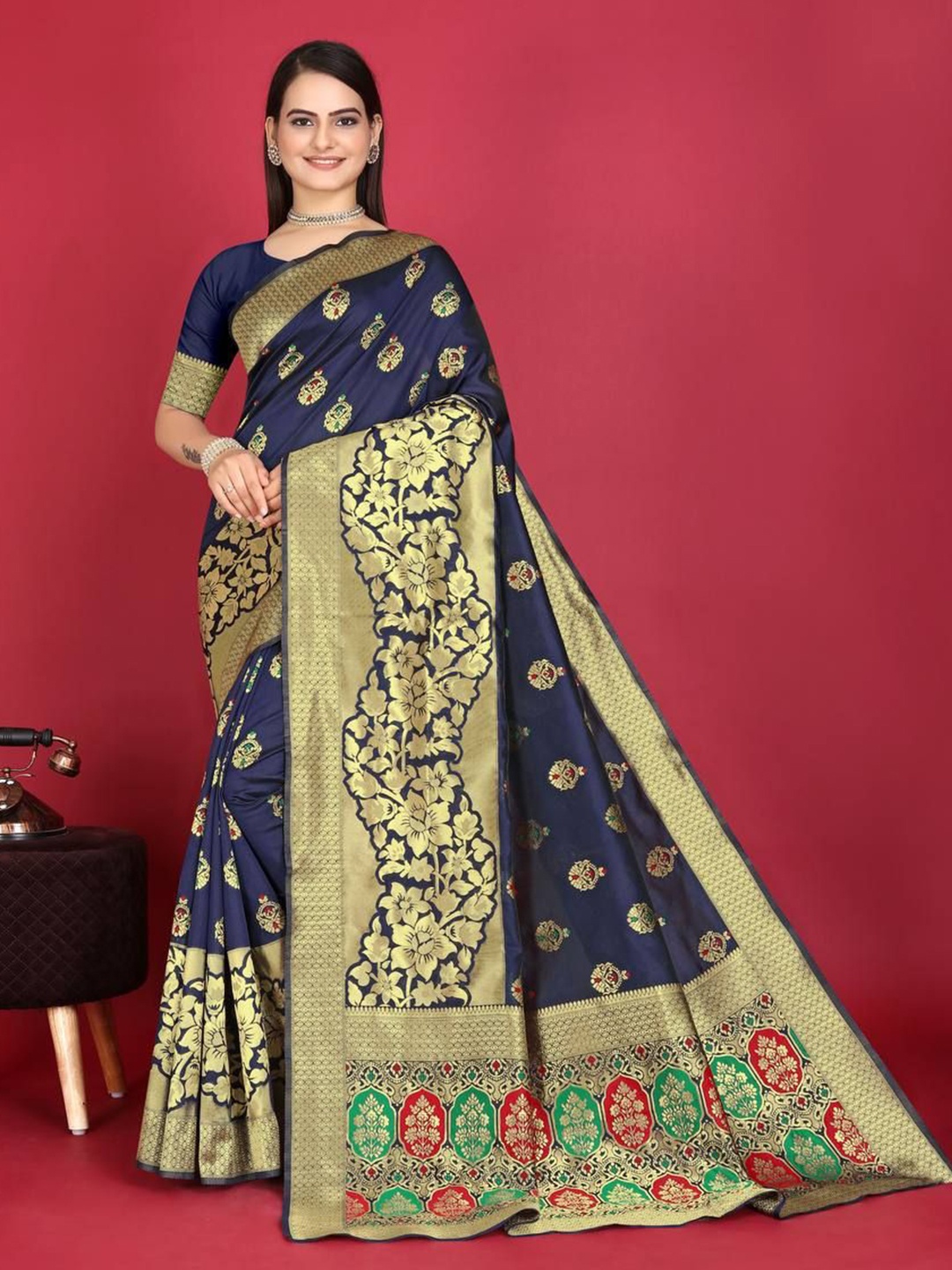 

Sitanjali Ethnic Motifs Kanjeevaram Saree, Navy blue