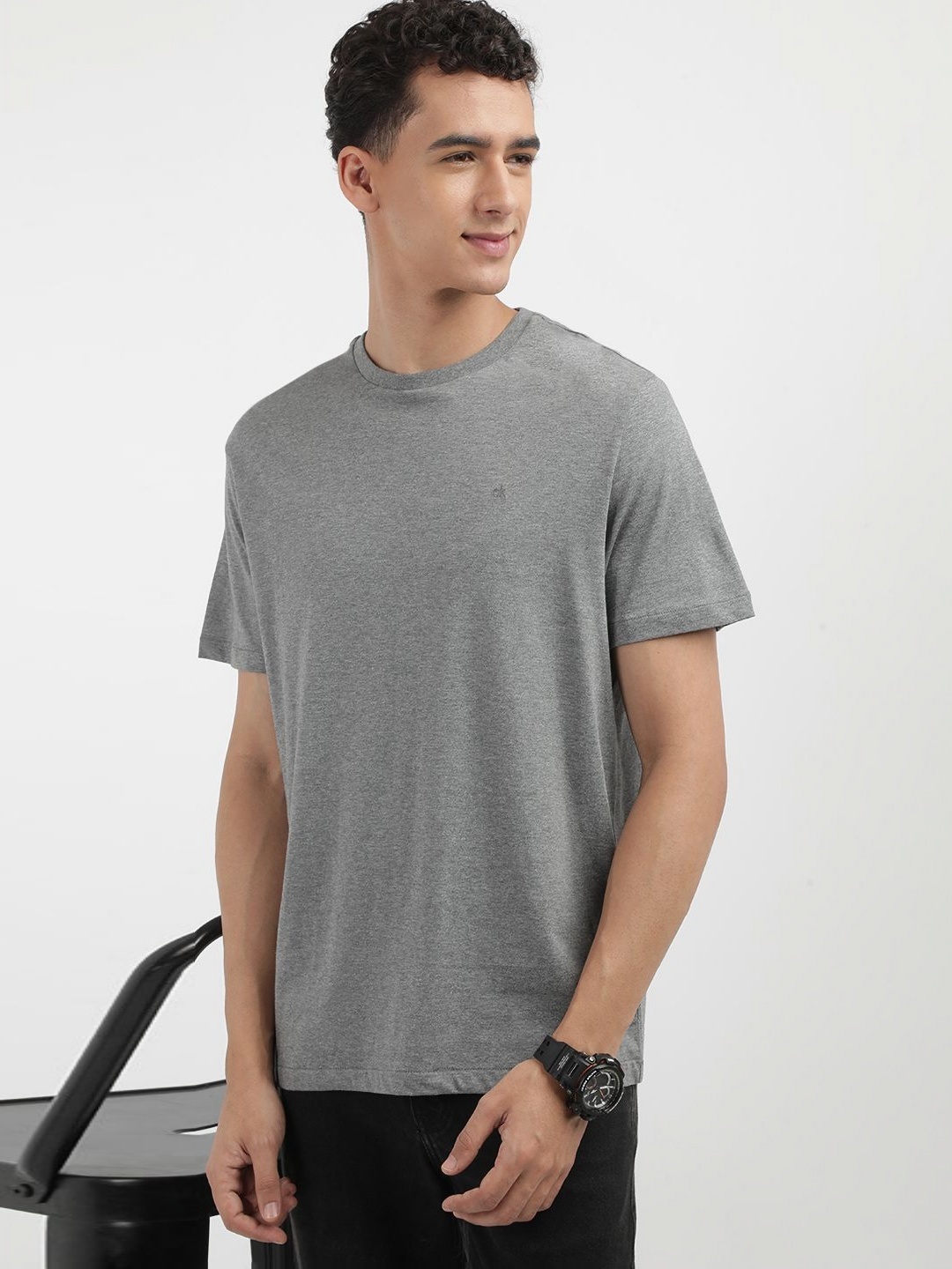 

Calvin Klein Jeans Men Solid Round Neck Cotton T-shirt, Grey