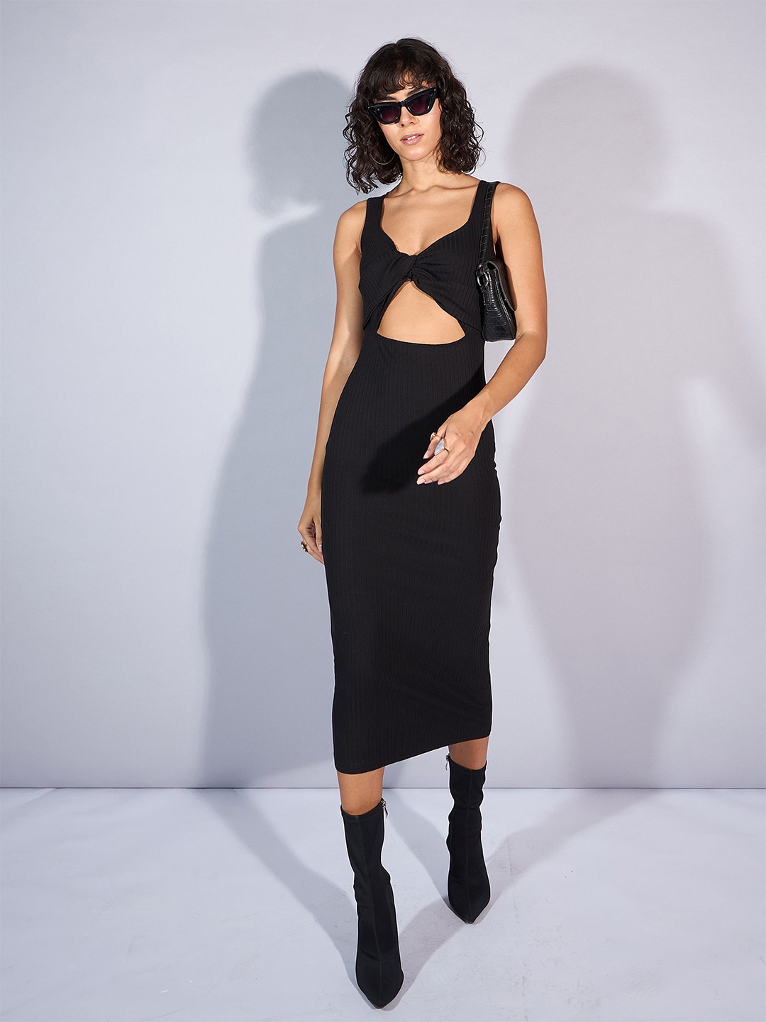 

SASSAFRAS Shoulder Straps Cut-Out Bodycon Midi Dress, Black