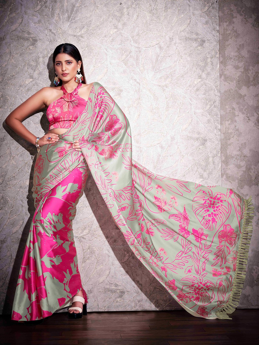 

Tikhi Imli Floral Fusion Saree, Grey