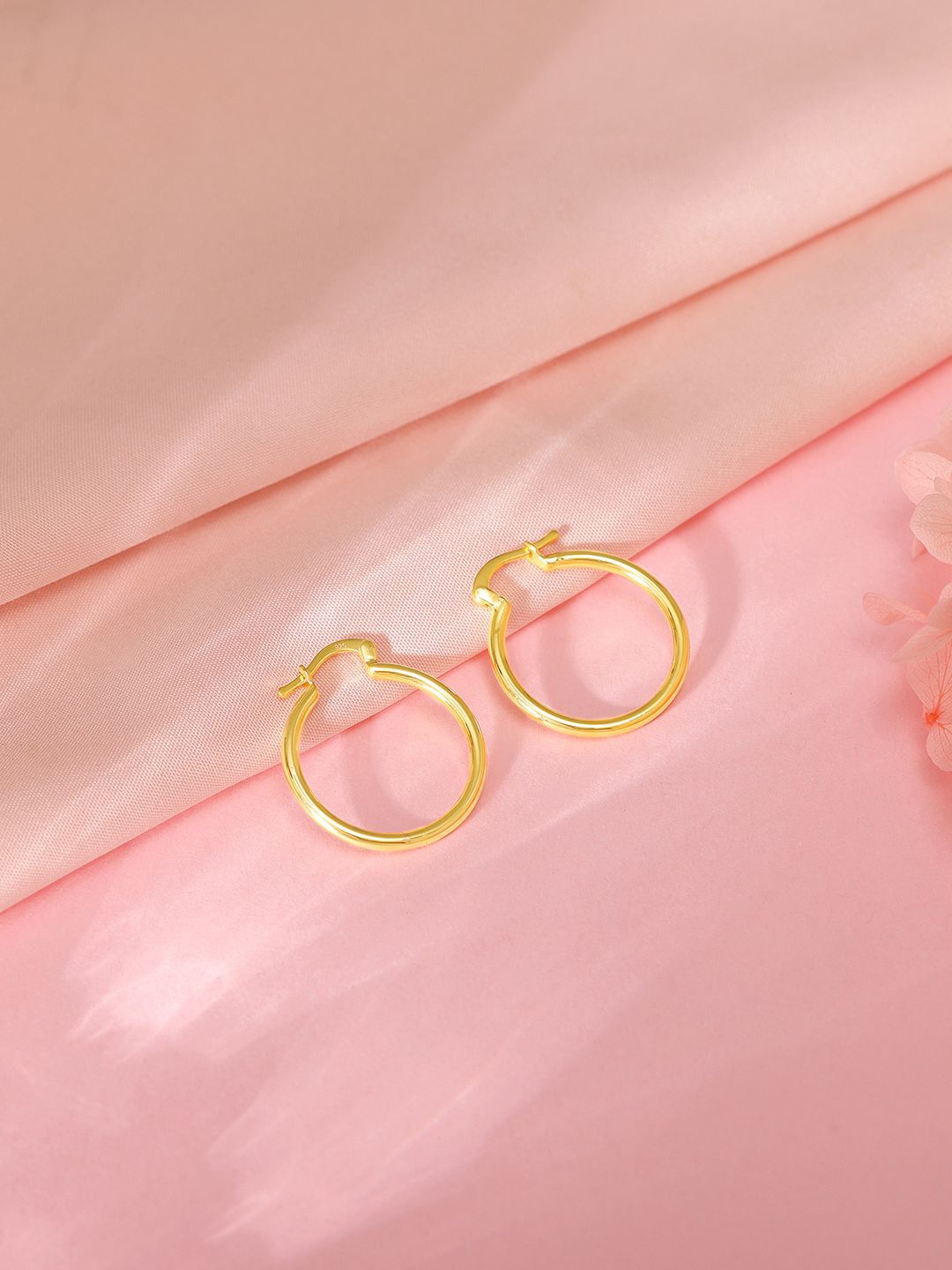 

GIVA 925 Silver Gold-Plated Contemporary Hoop Earrings