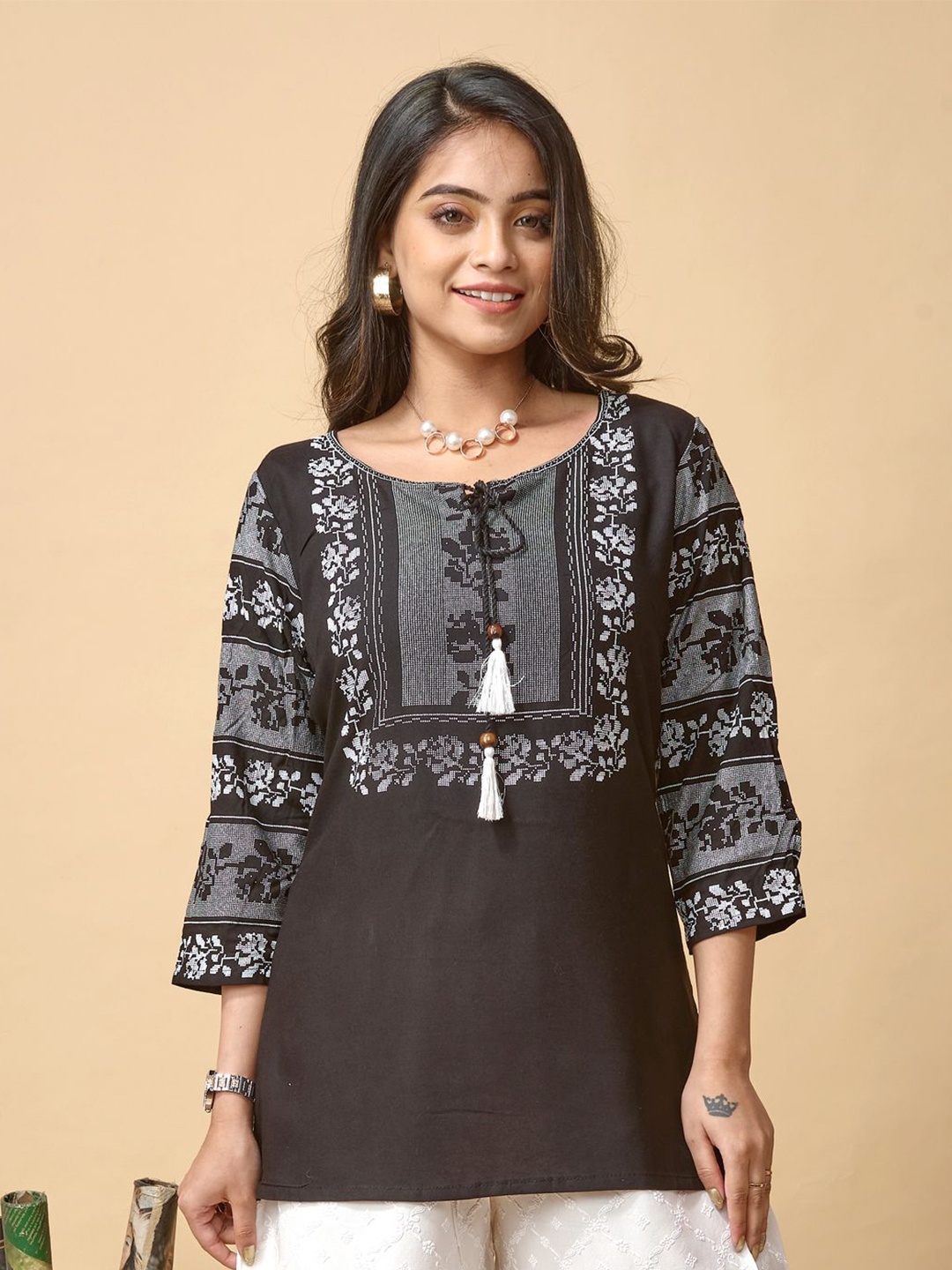 

LYRA Printed Ethnic Tunic, Black