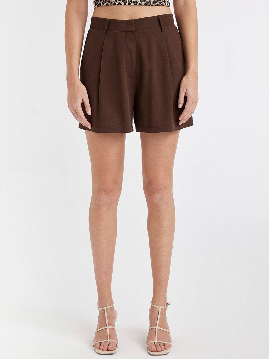 

DeFacto Women Mid-Rise Shorts, Brown
