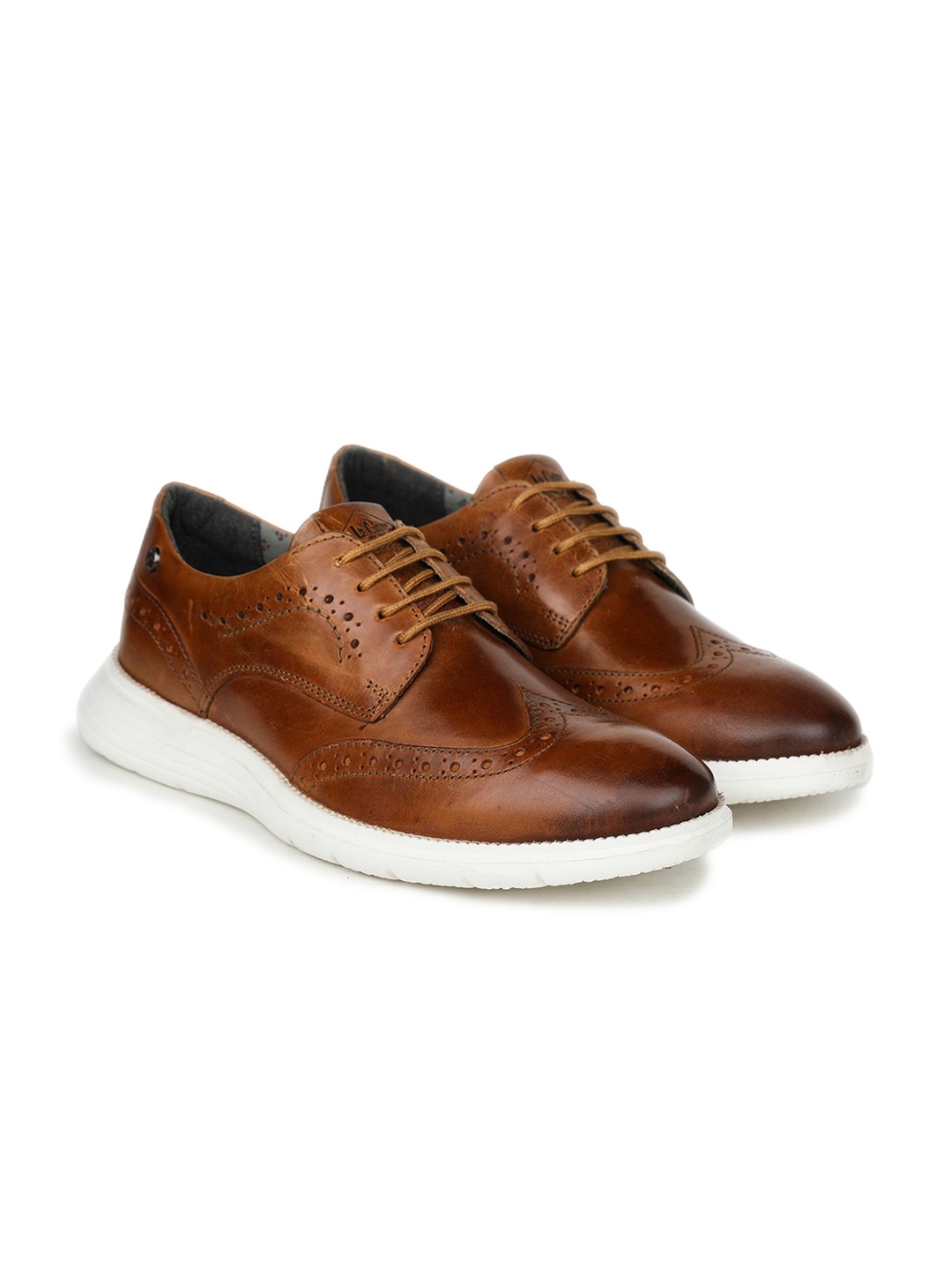 

Lee Cooper Men Lightweight Leather Brogues, Tan