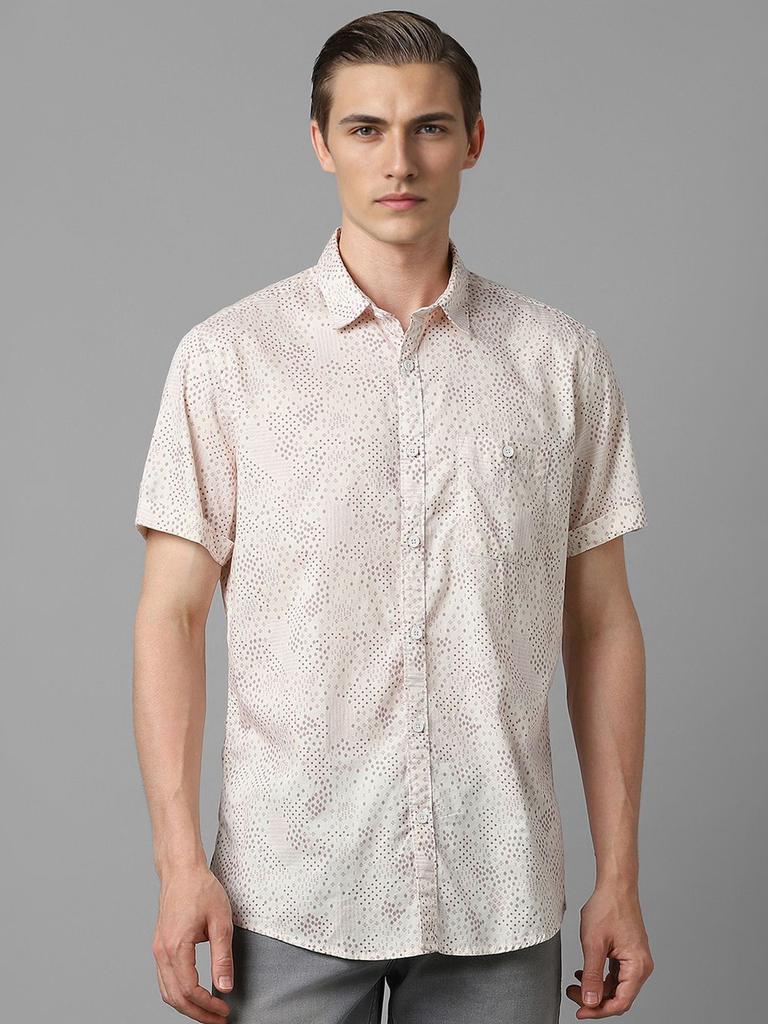 

Louis Philippe Jeans Men Slim Fit Opaque Printed Casual Shirt, Beige
