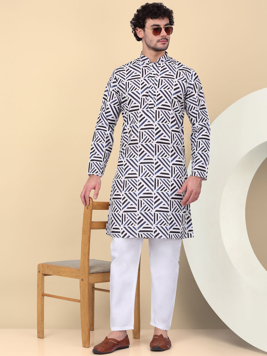 

KRAFT INDIA Geometric Printed Kurta with Pyjamas, Blue