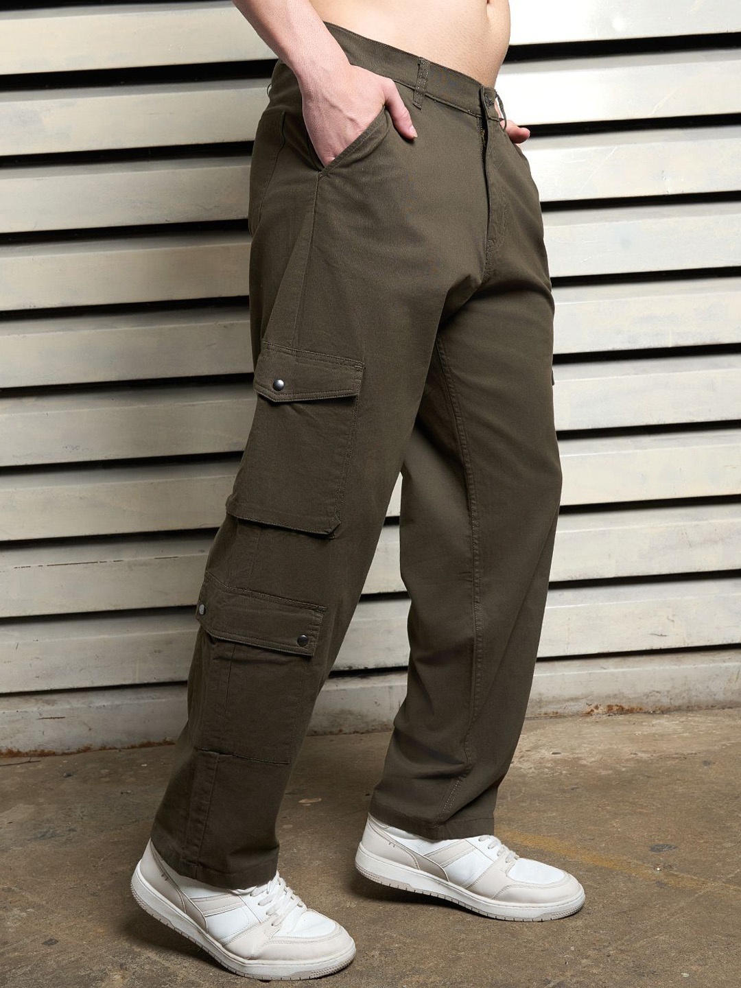 

High Star Men Loose Fit Cargo Trousers, Olive