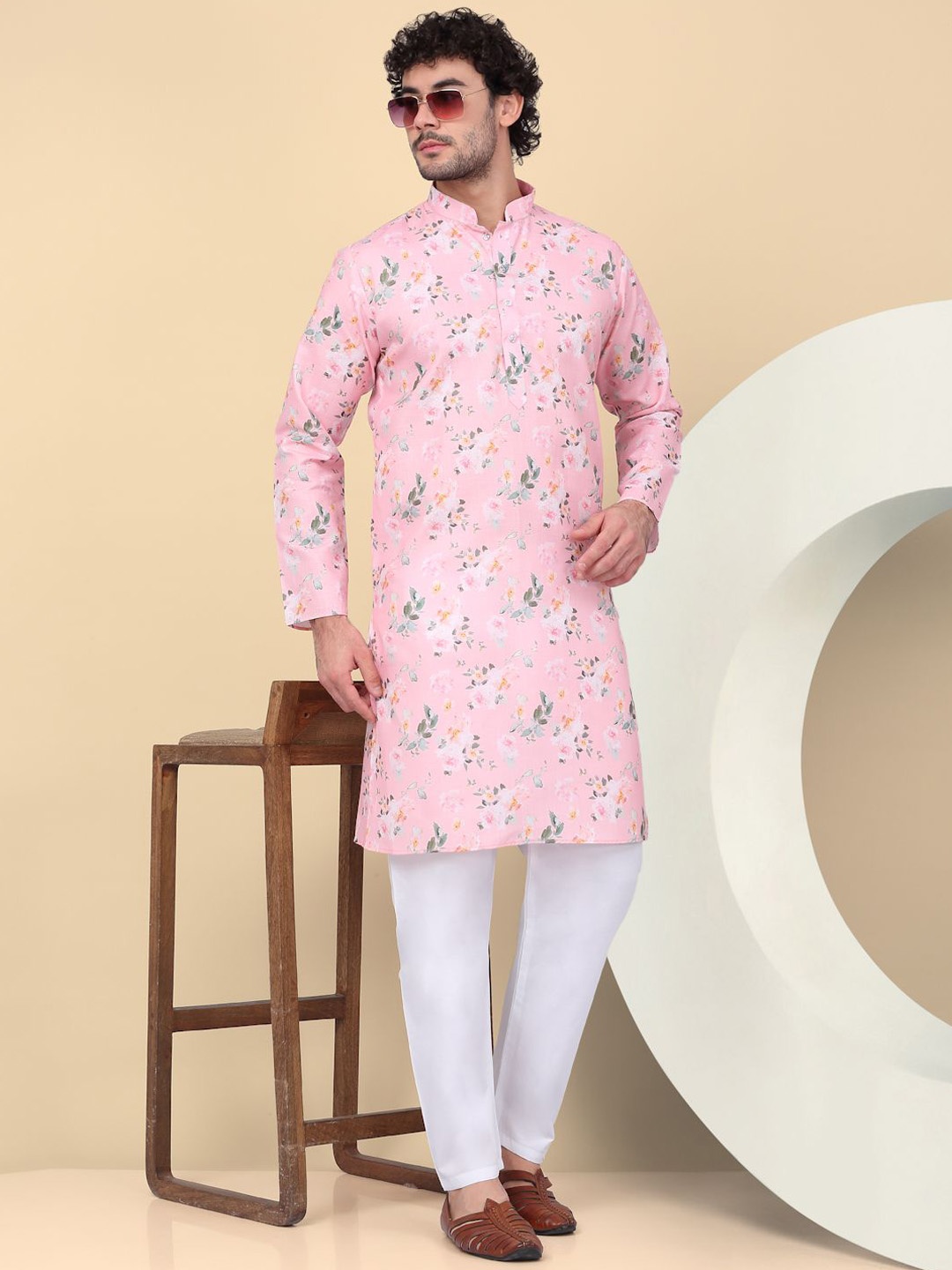 

KRAFT INDIA Floral Printed Mandarin Collar Linen Straight Kurta With Pyjamas, Pink