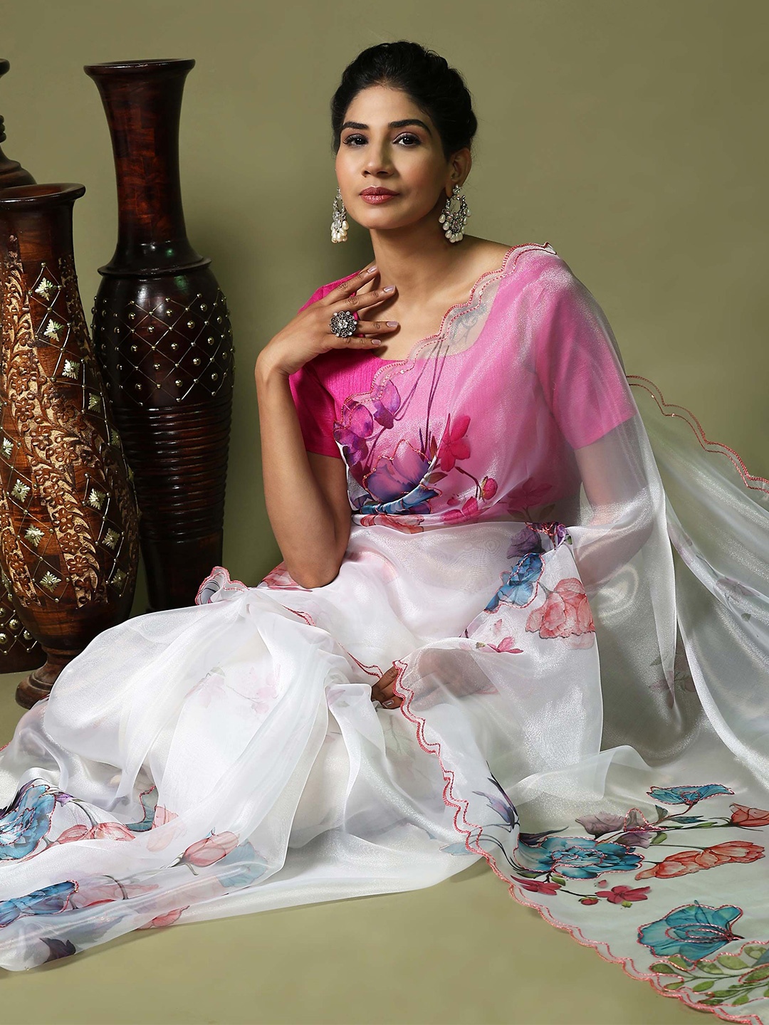 

Vastrasky Global Floral Sequinned Organza Saree, White