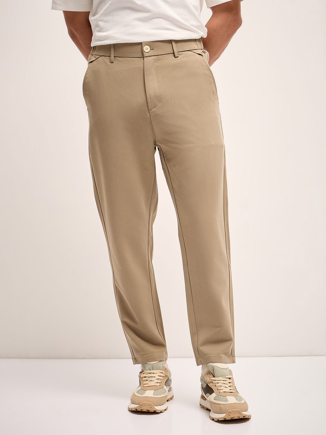 

THE BEAR HOUSE Men Solid Regular Fit Casual Trouser, Beige