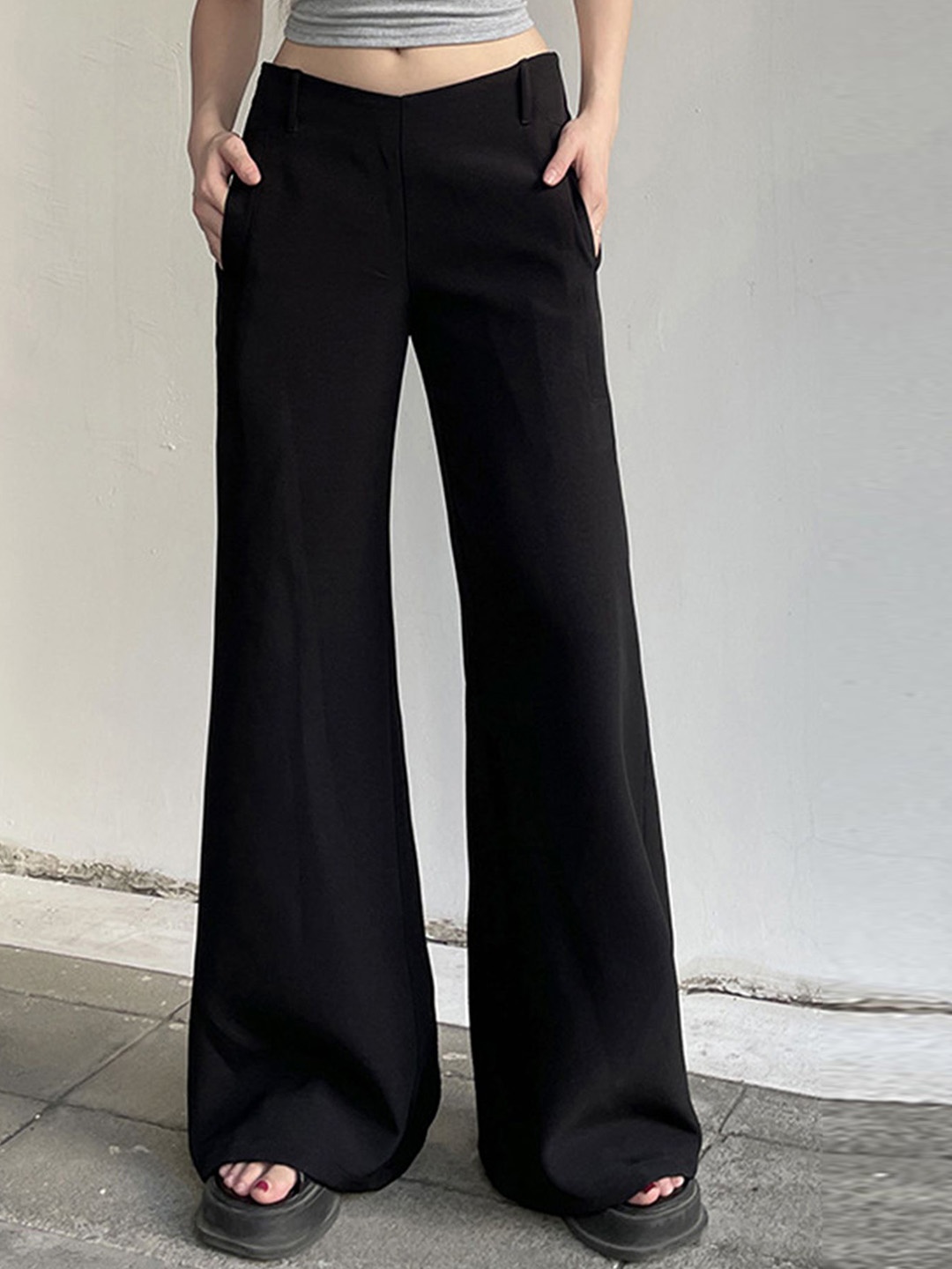 

LULU & SKY Women Straight Fit Low-Rise Wide Leg Trousers, Black