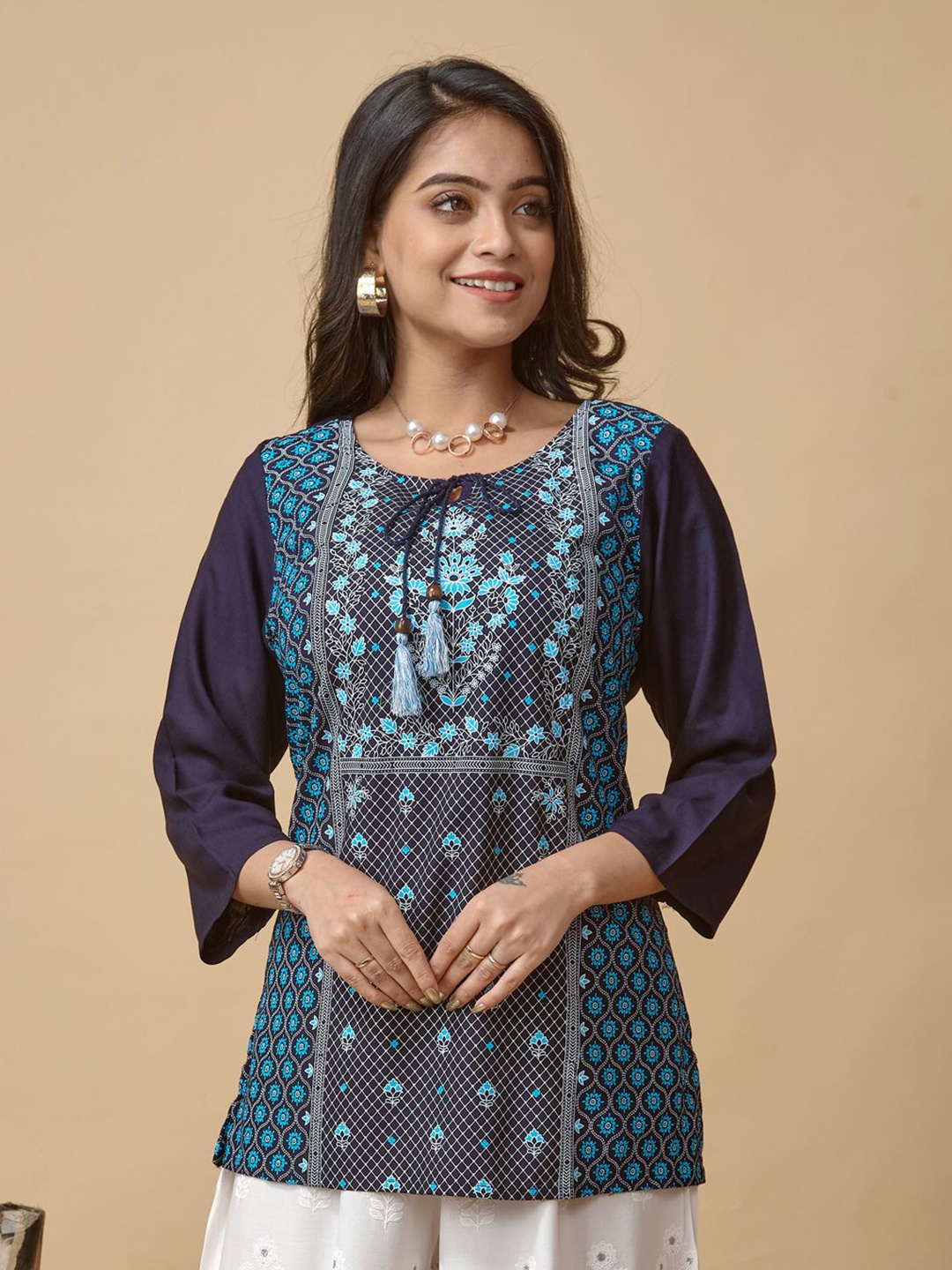 

LYRA Printed Tunic, Navy blue