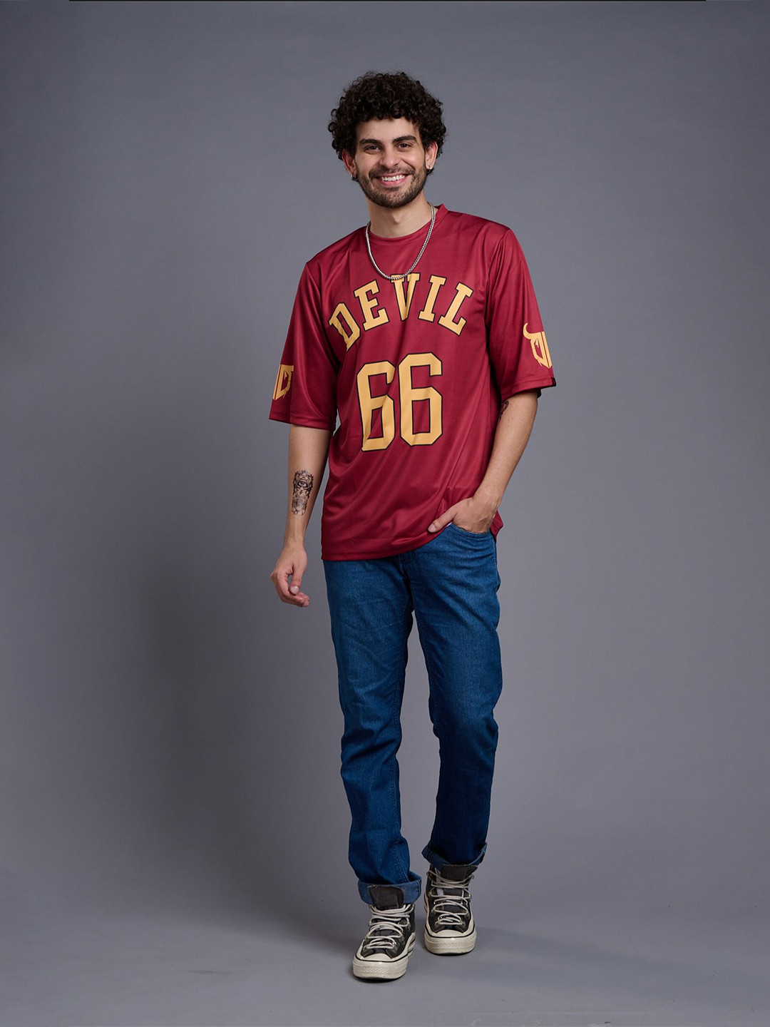 

GO DEVIL Men Typography Dyed Polo Collar Applique T-shirt, Blue