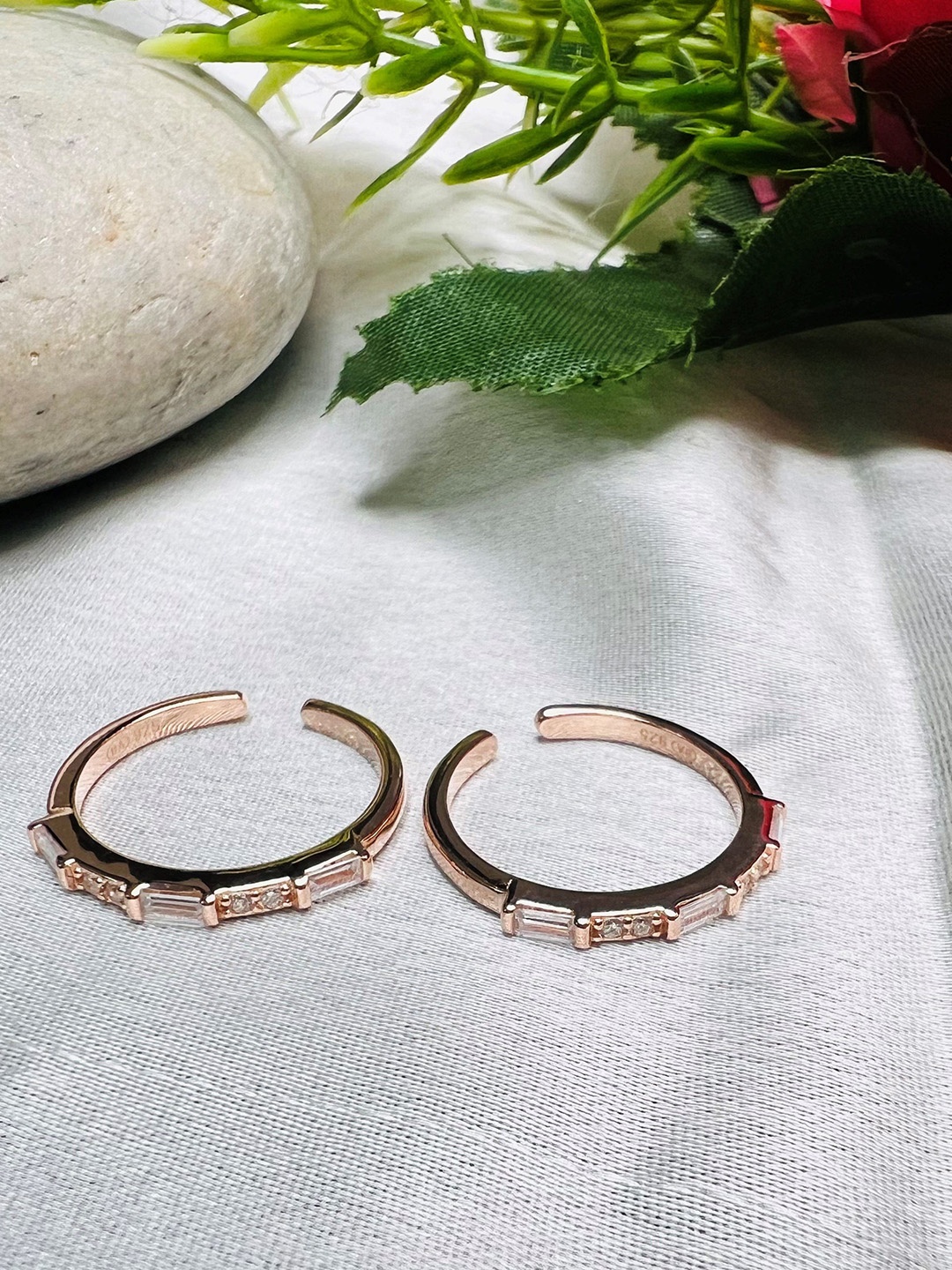 

Arte Jewels 925 Sterling Silver CZ -Studded Toe Rings, Rose gold