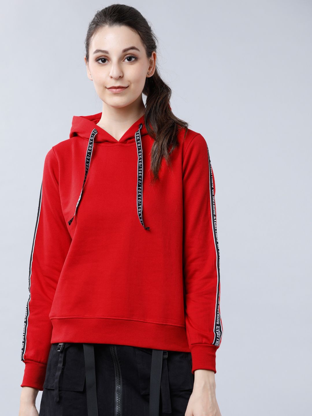 

Tokyo Talkies Women Sweatshirt, Red