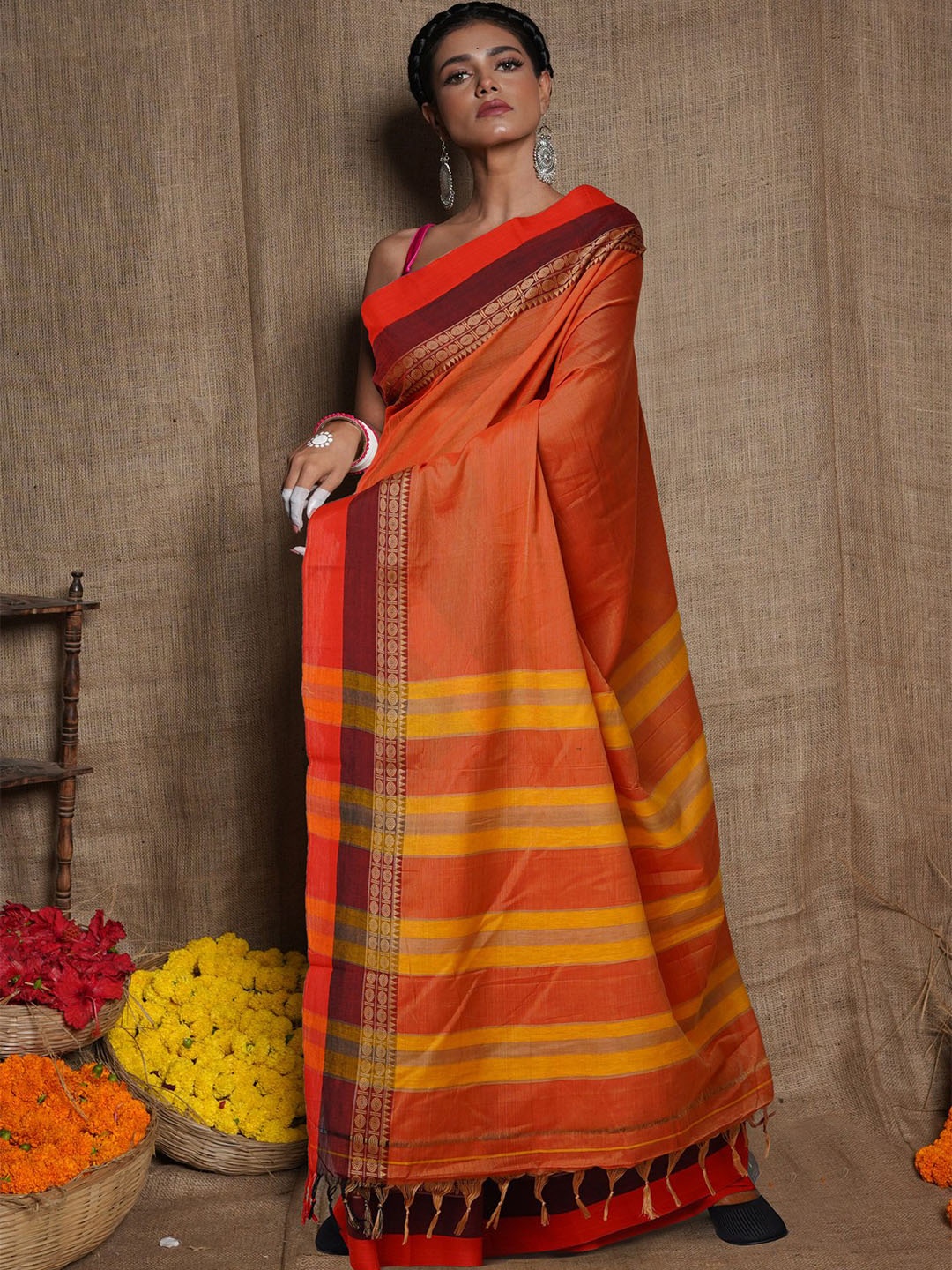 

Unnati Silks Zari Pure Cotton Handloom Narayan Peth Saree, Red