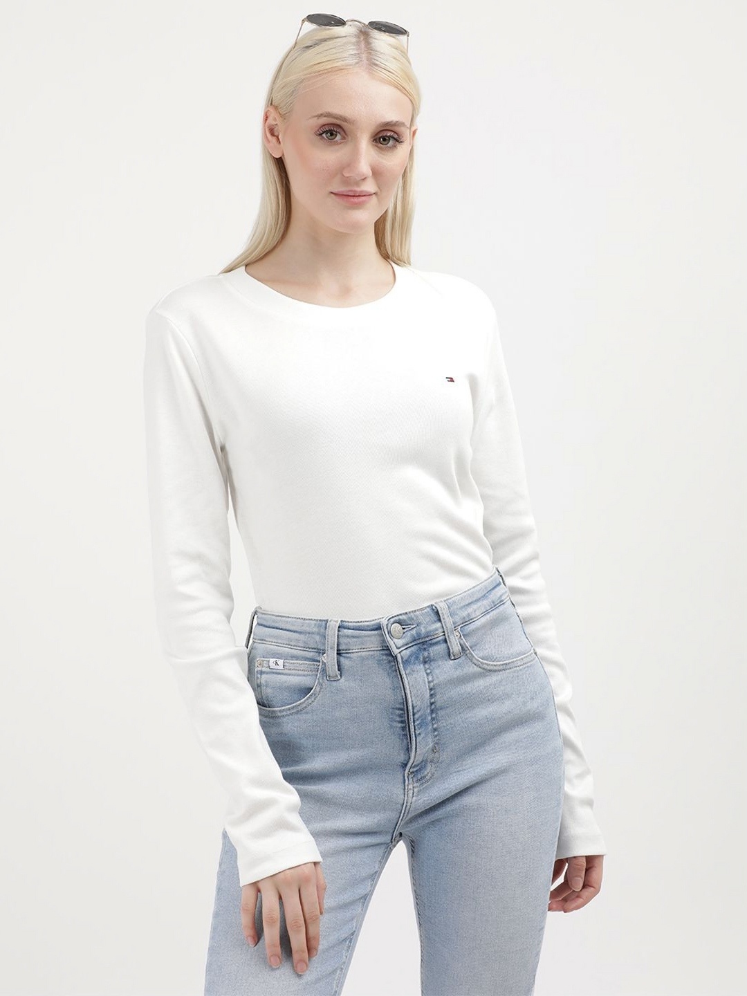 

Tommy Hilfiger Women Solid Round Neck Cotton Slim Fit T-shirt, White