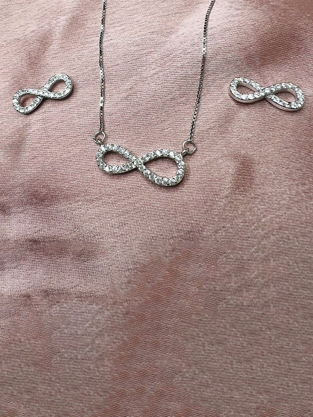 

Arte Jewels 925 Sterling Silver CZ-Studded Infinty-Charm Pendant With Earring