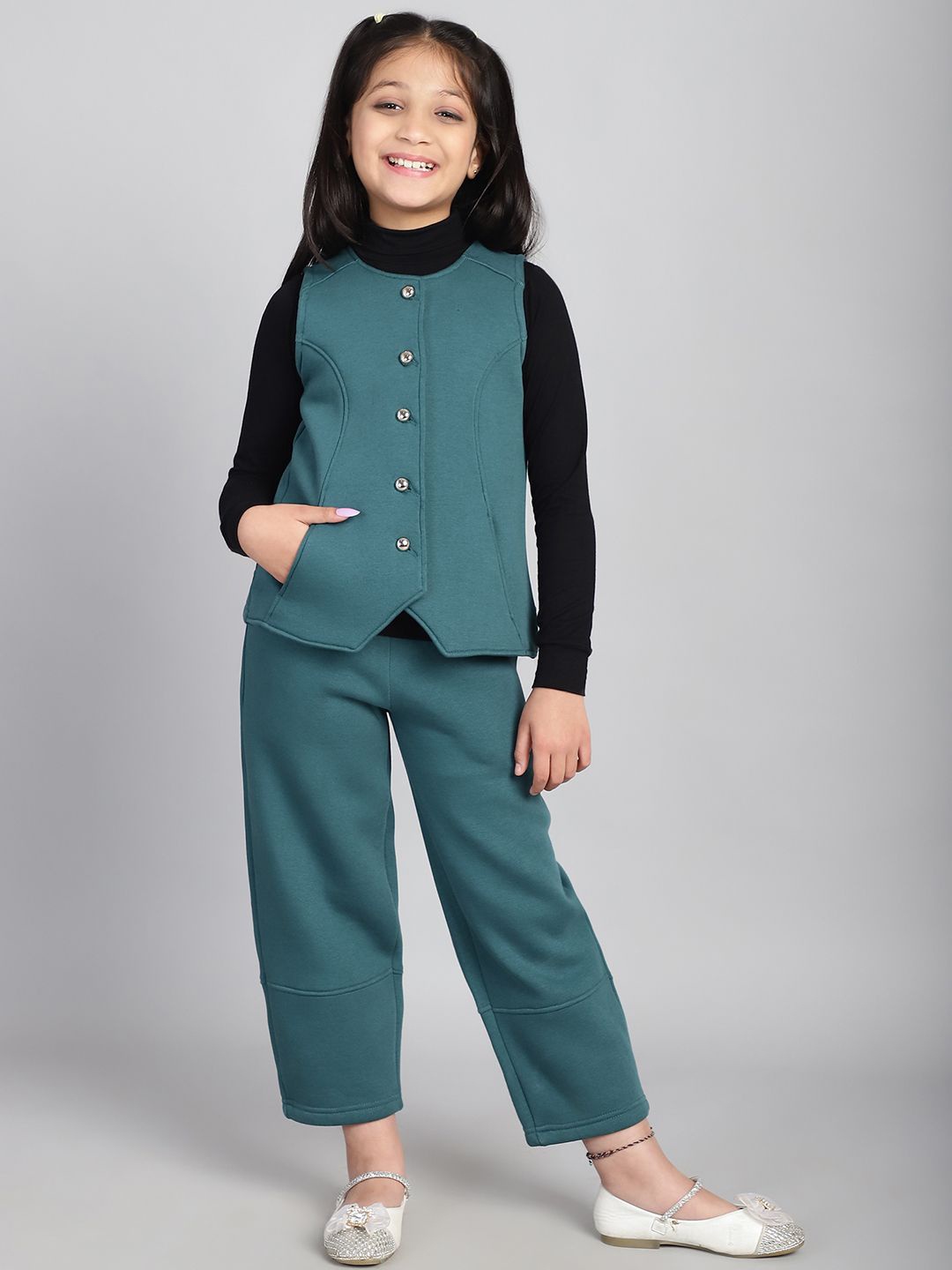 

Baawri Girls Round Neck Coat With Trousers, Turquoise blue