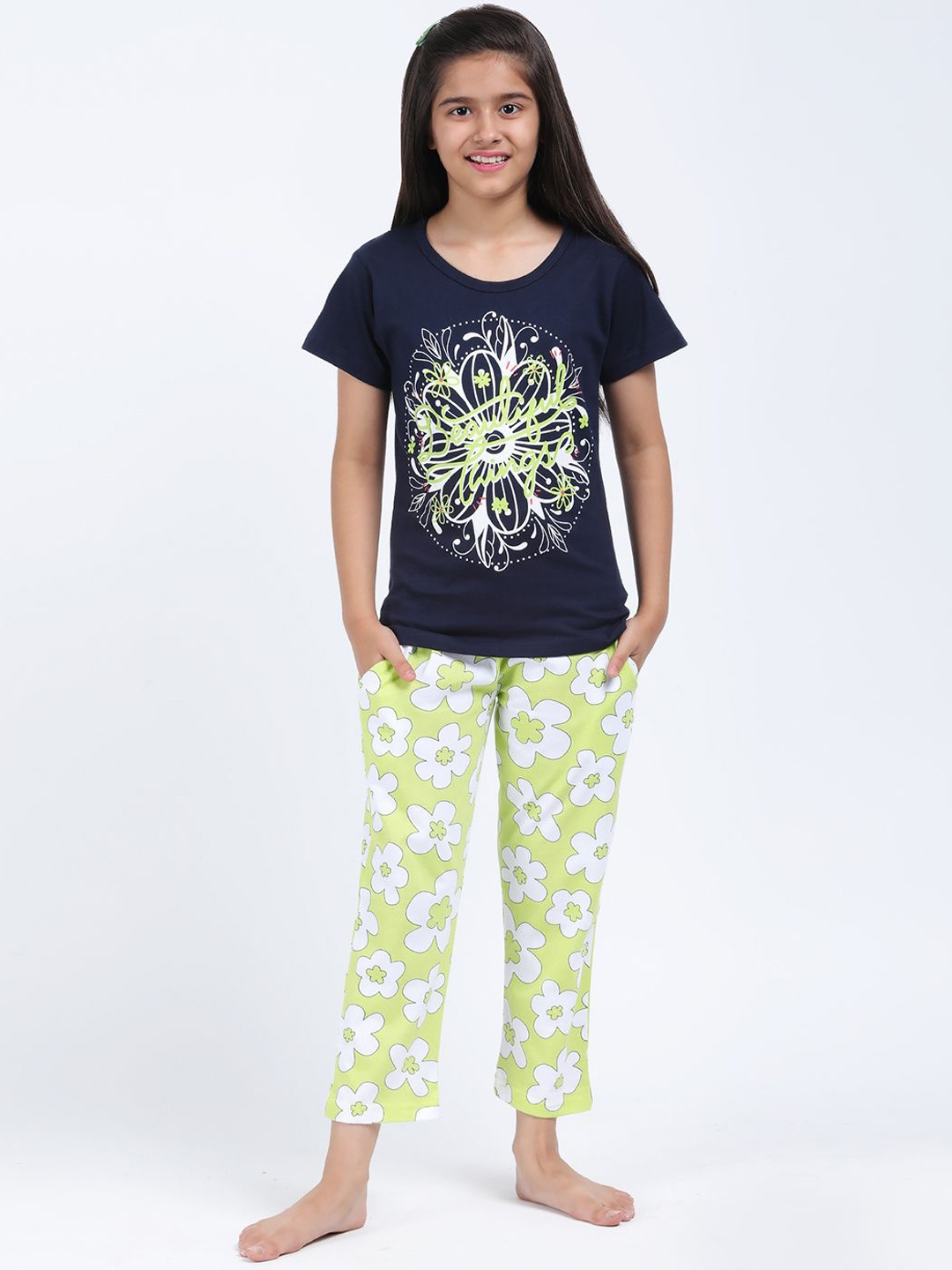 

Elzoh Girls Floral Night suit EZGNSS_BLACK_FLOWER-Black, Navy blue